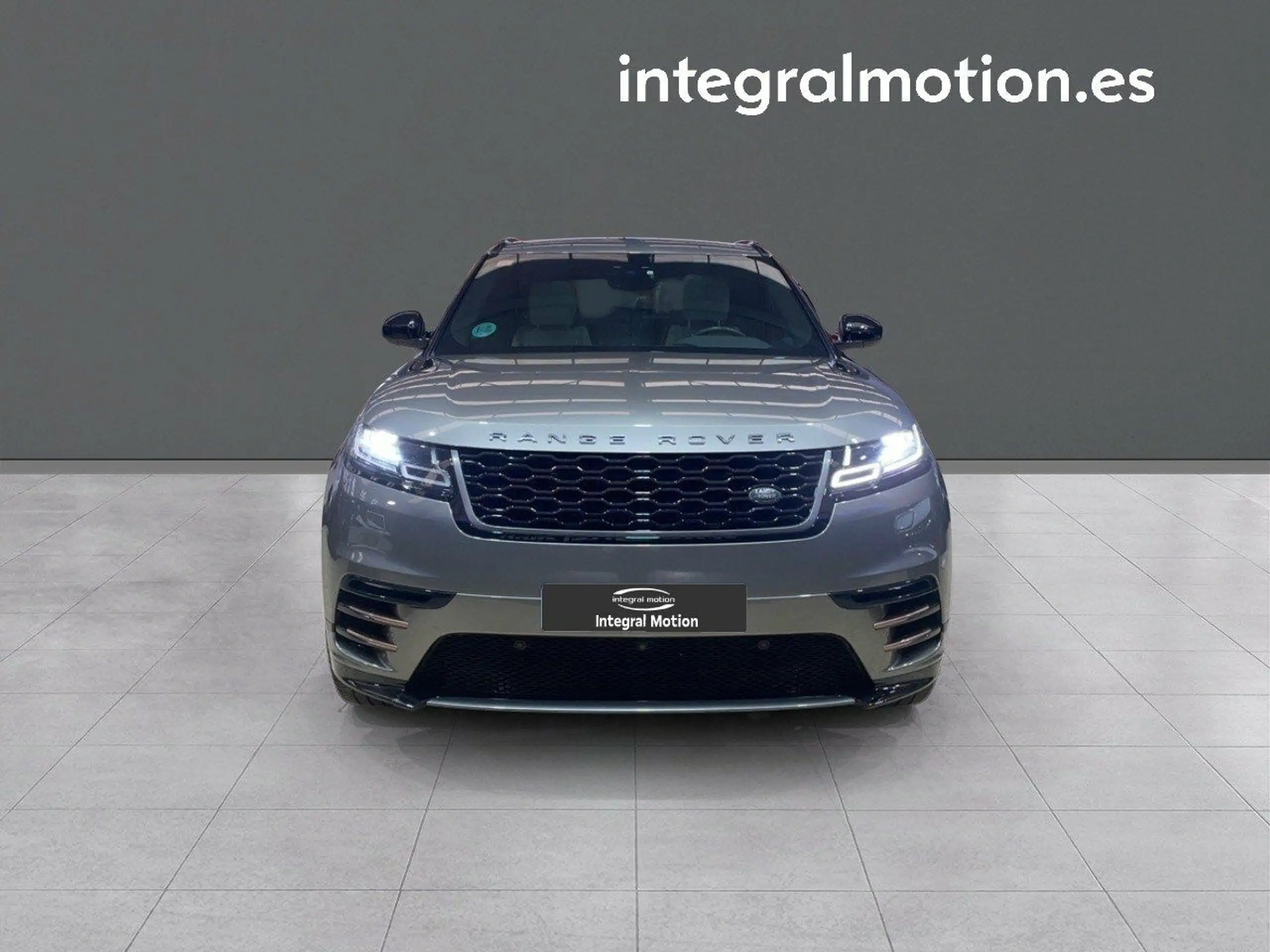 Land Rover - Range Rover Velar