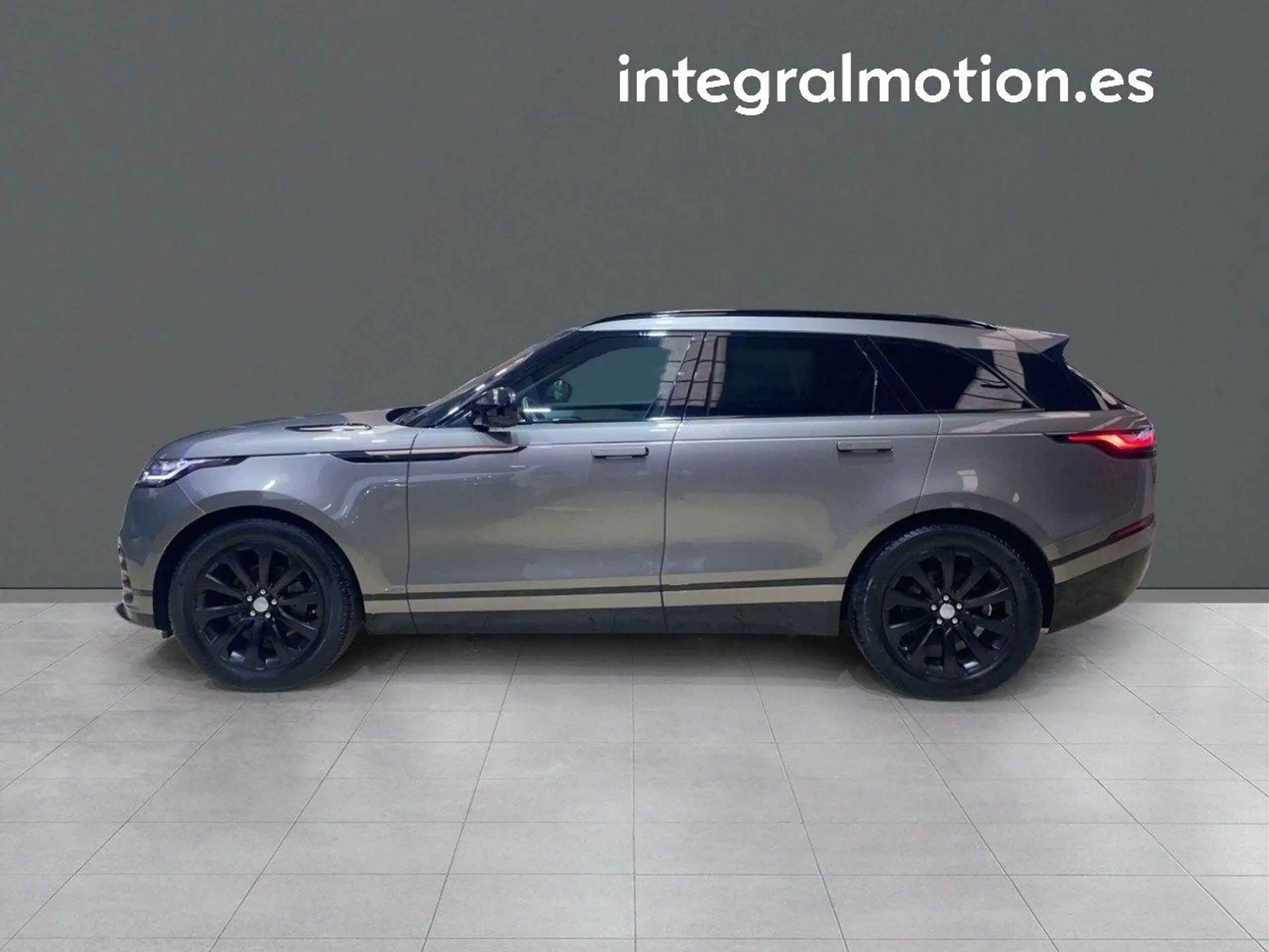 Land Rover - Range Rover Velar