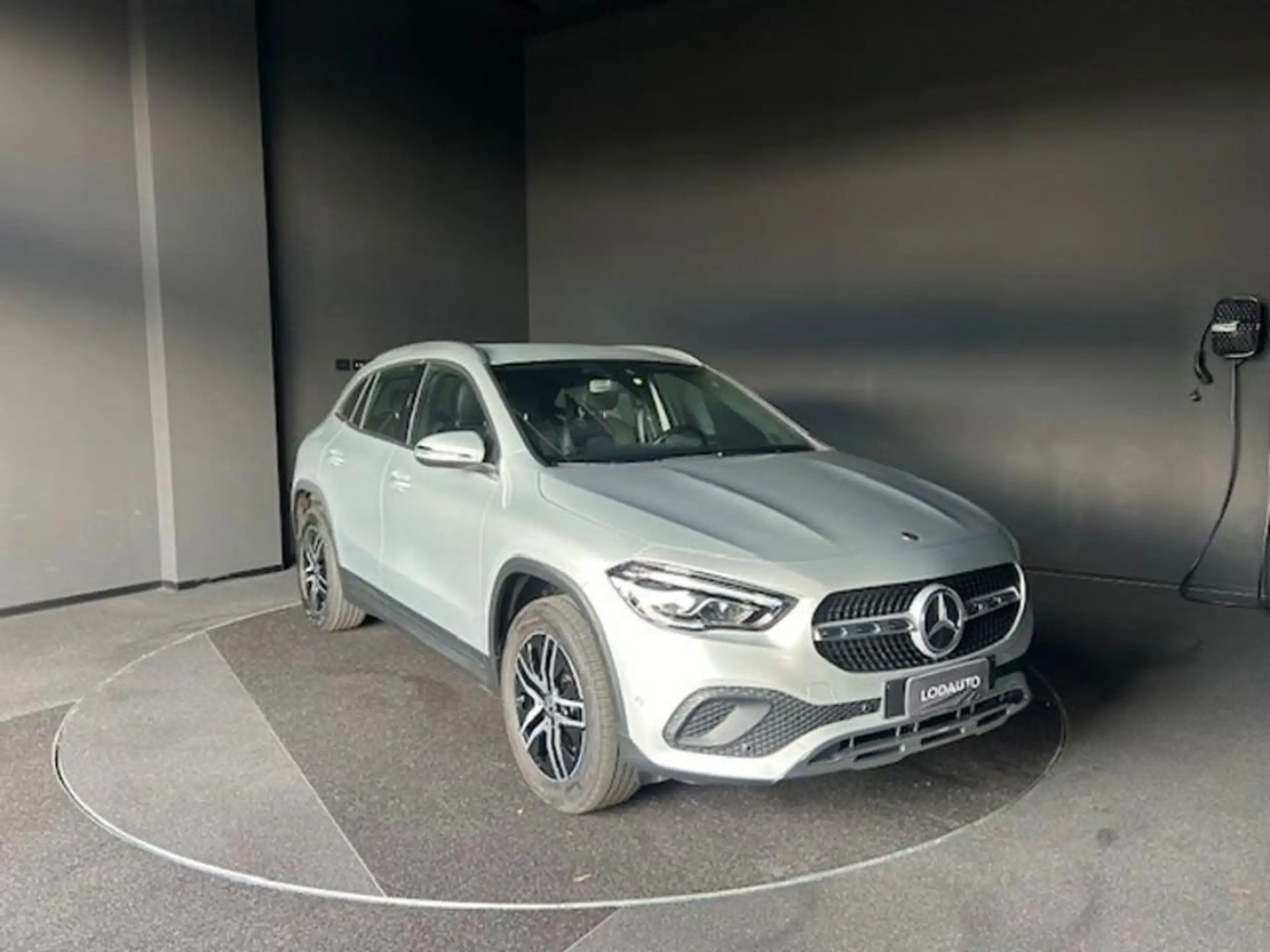 Mercedes-Benz - GLA 200