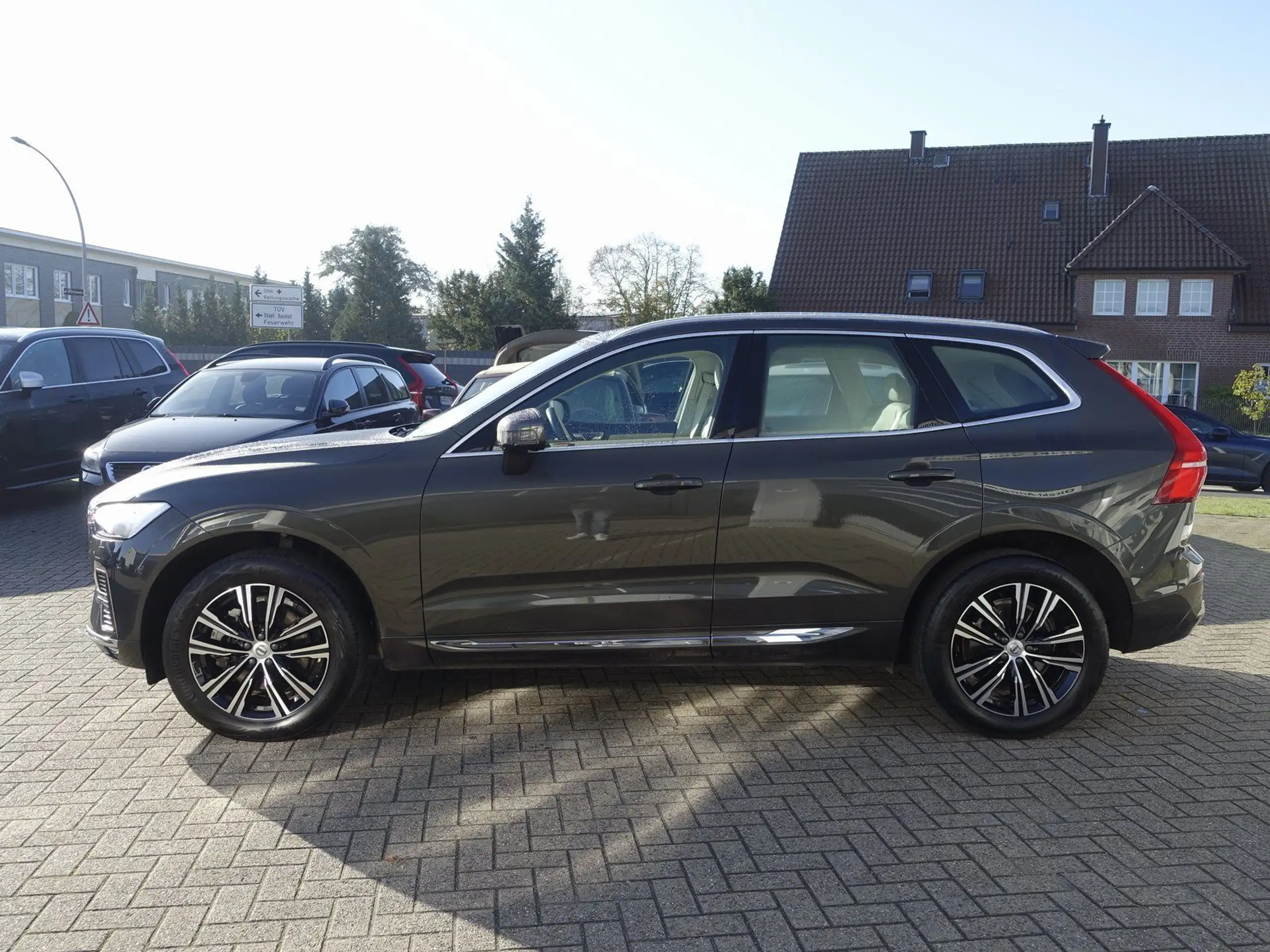 Volvo - XC60