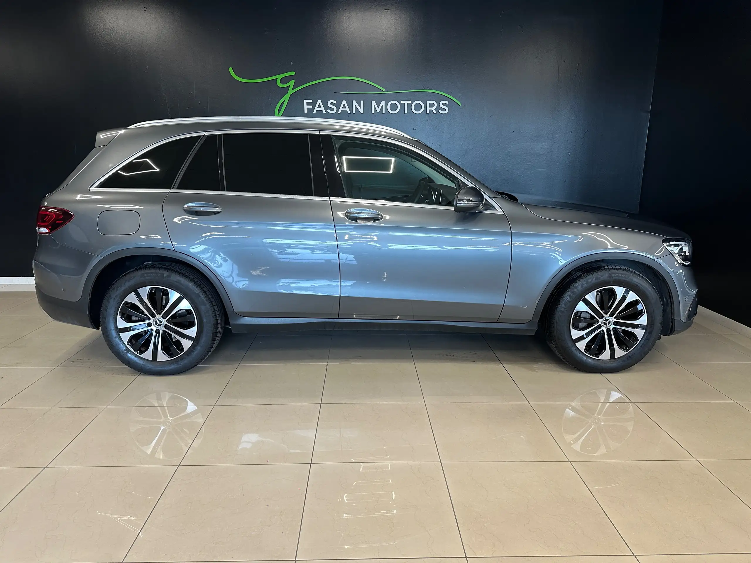 Mercedes-Benz - GLC 220