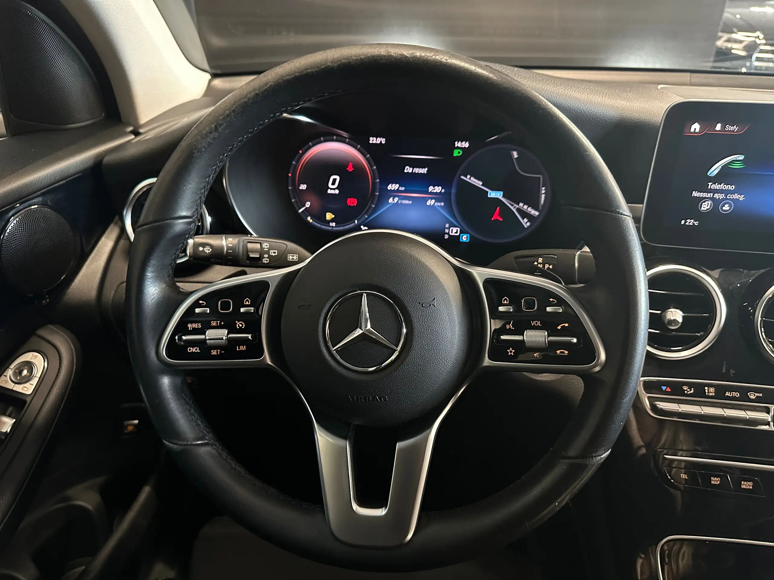 Mercedes-Benz - GLC 220