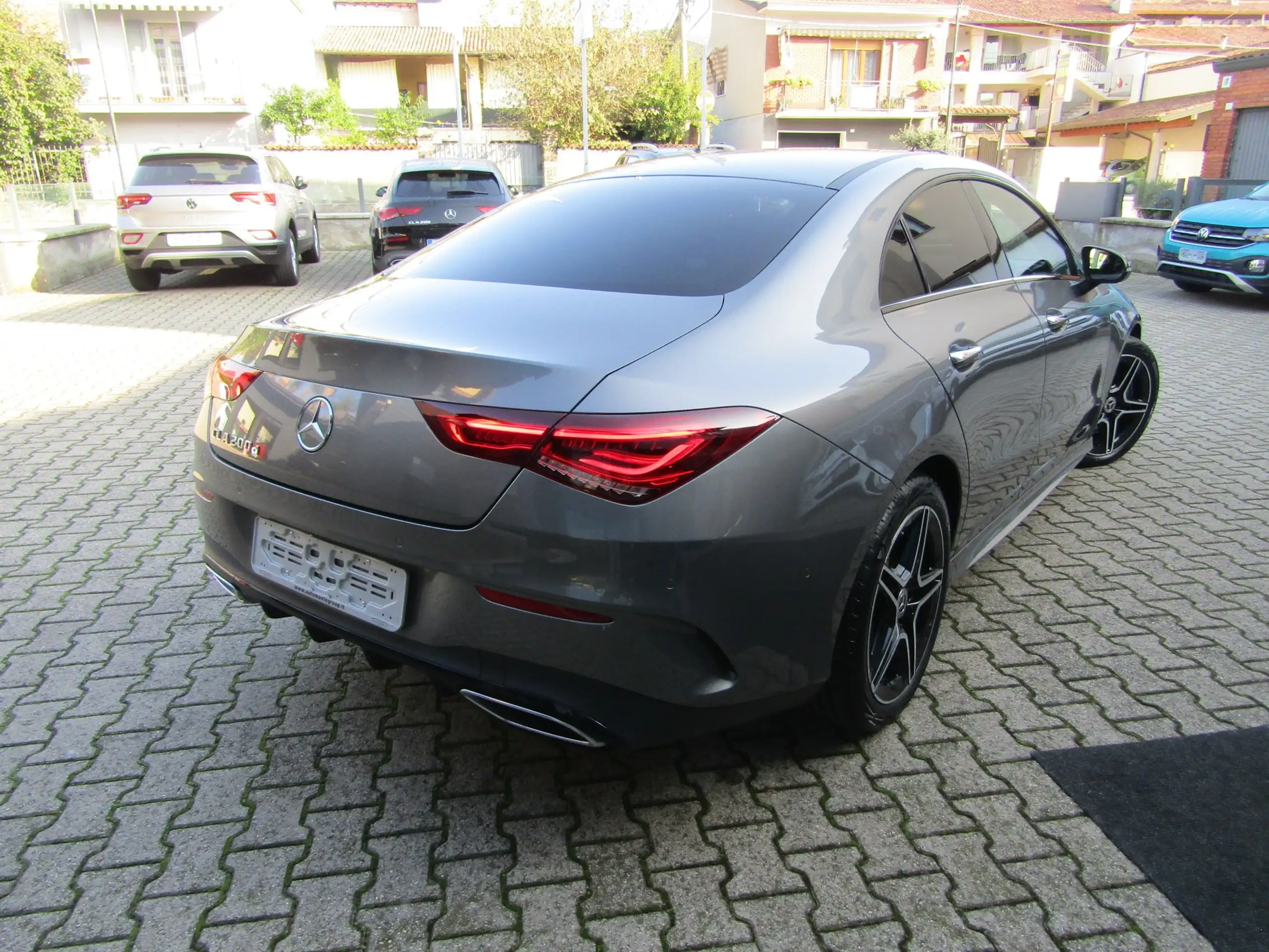 Mercedes-Benz - CLA 200