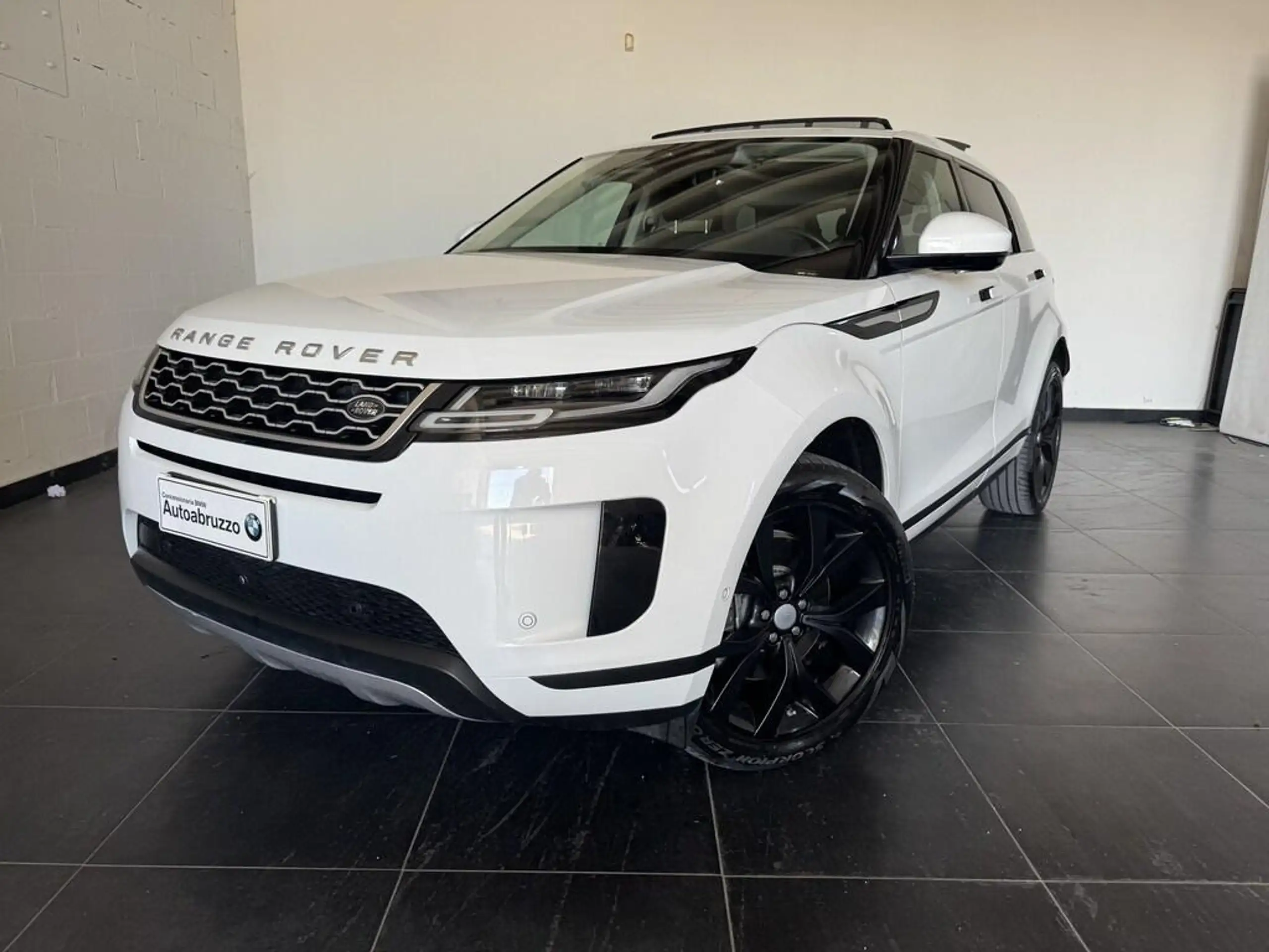 Land Rover - Range Rover Evoque