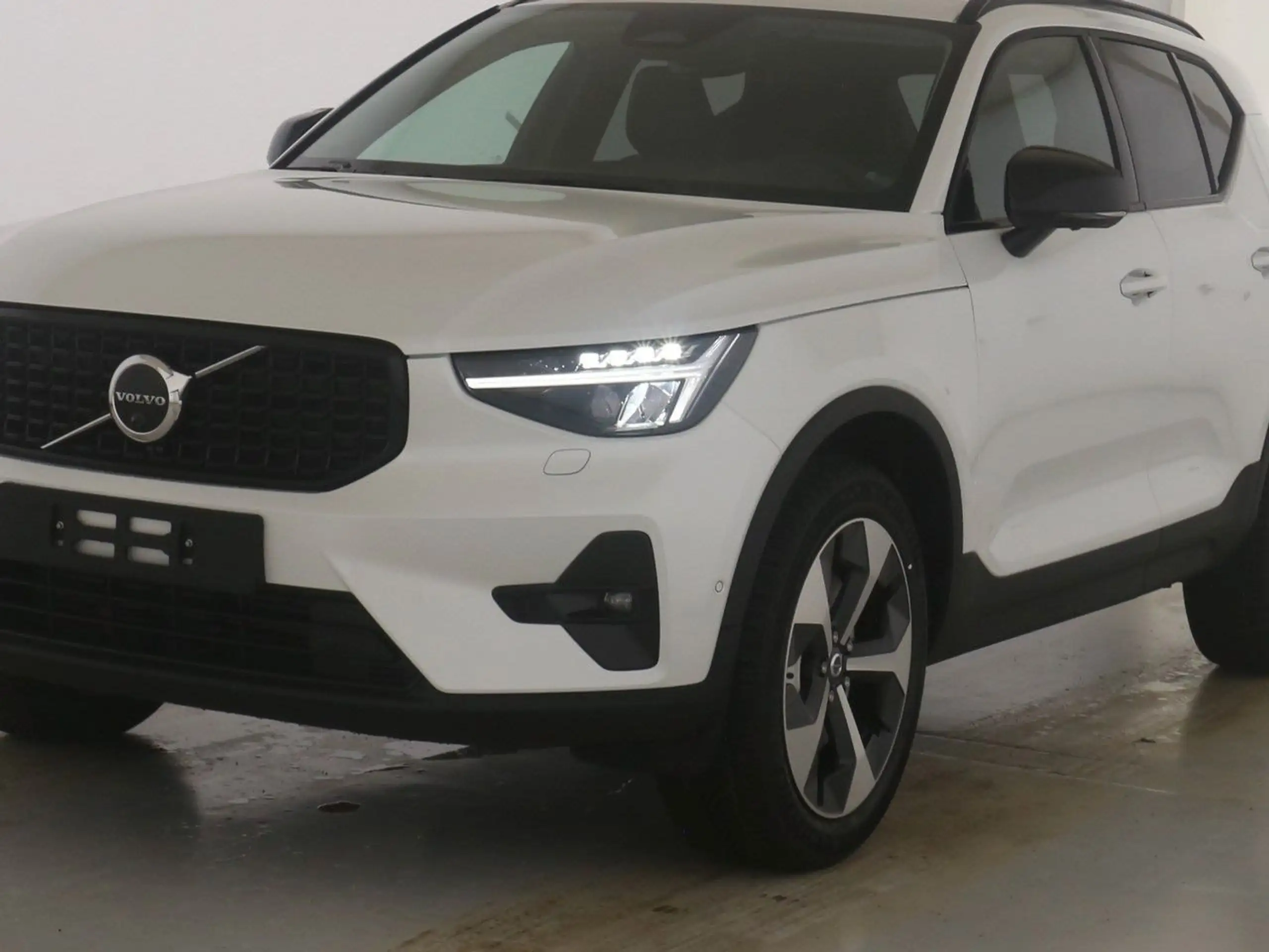 Volvo - XC40