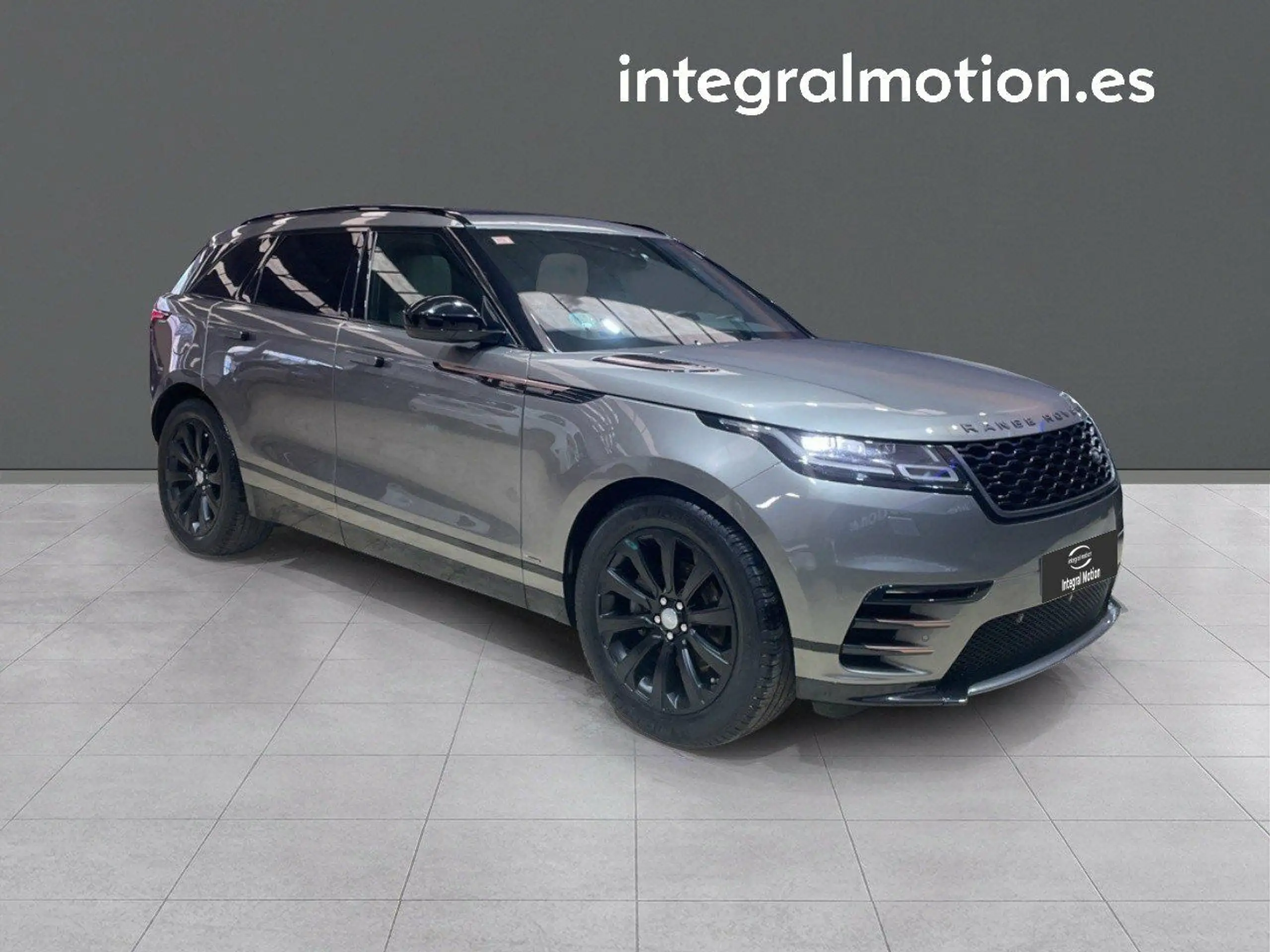 Land Rover - Range Rover Velar