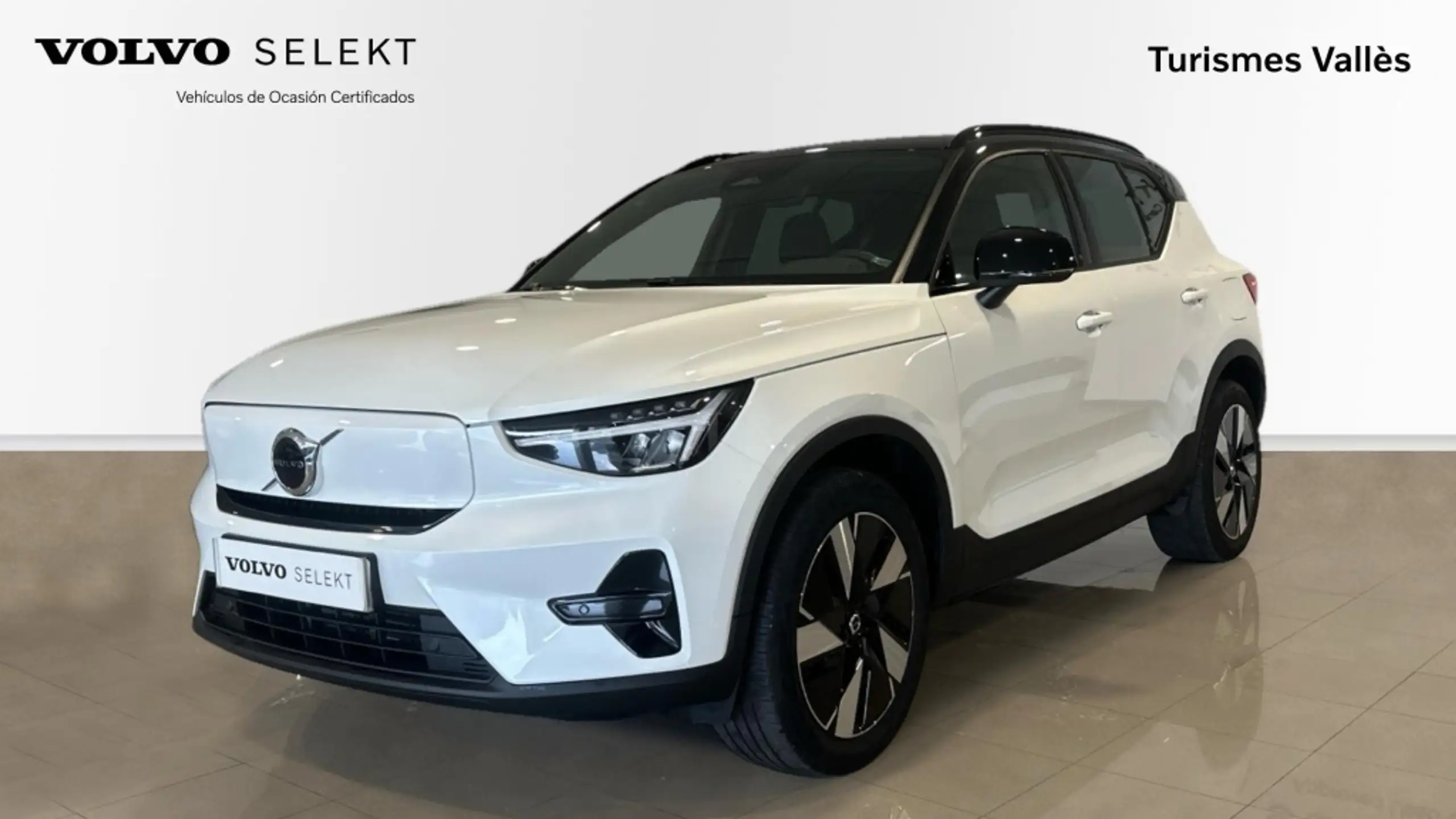 Volvo XC40 2023