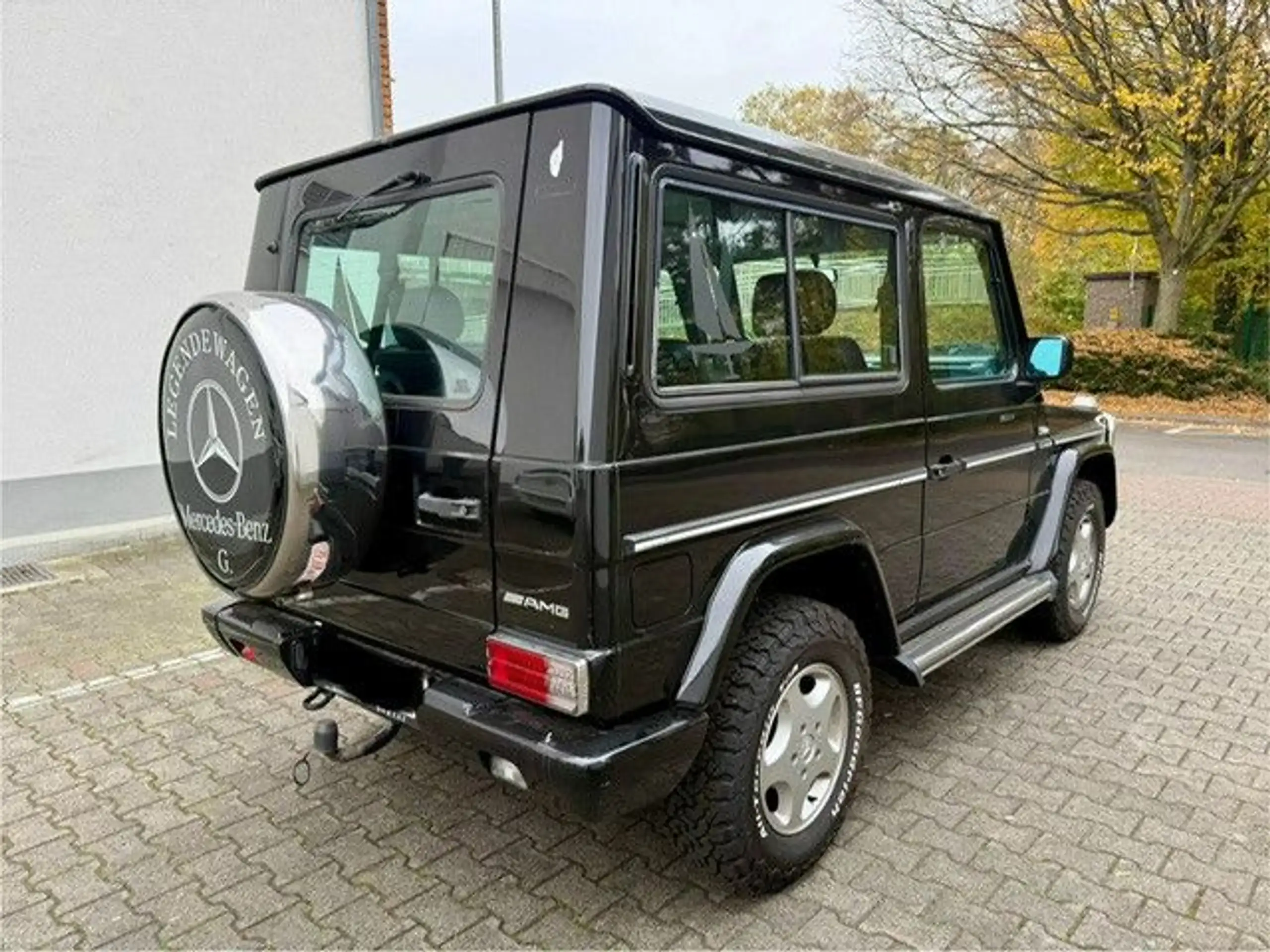 Mercedes-Benz - G 320