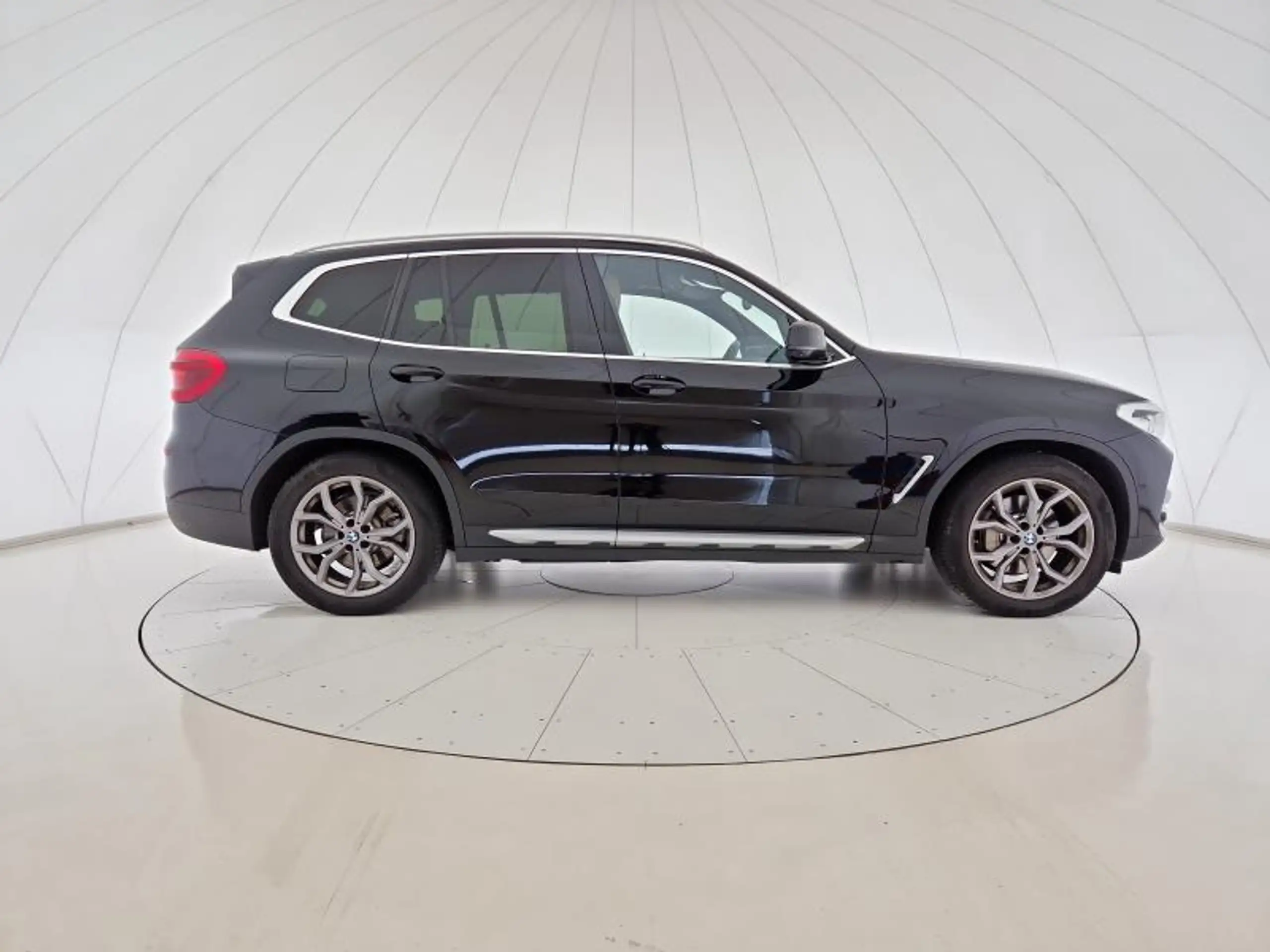 BMW - X3