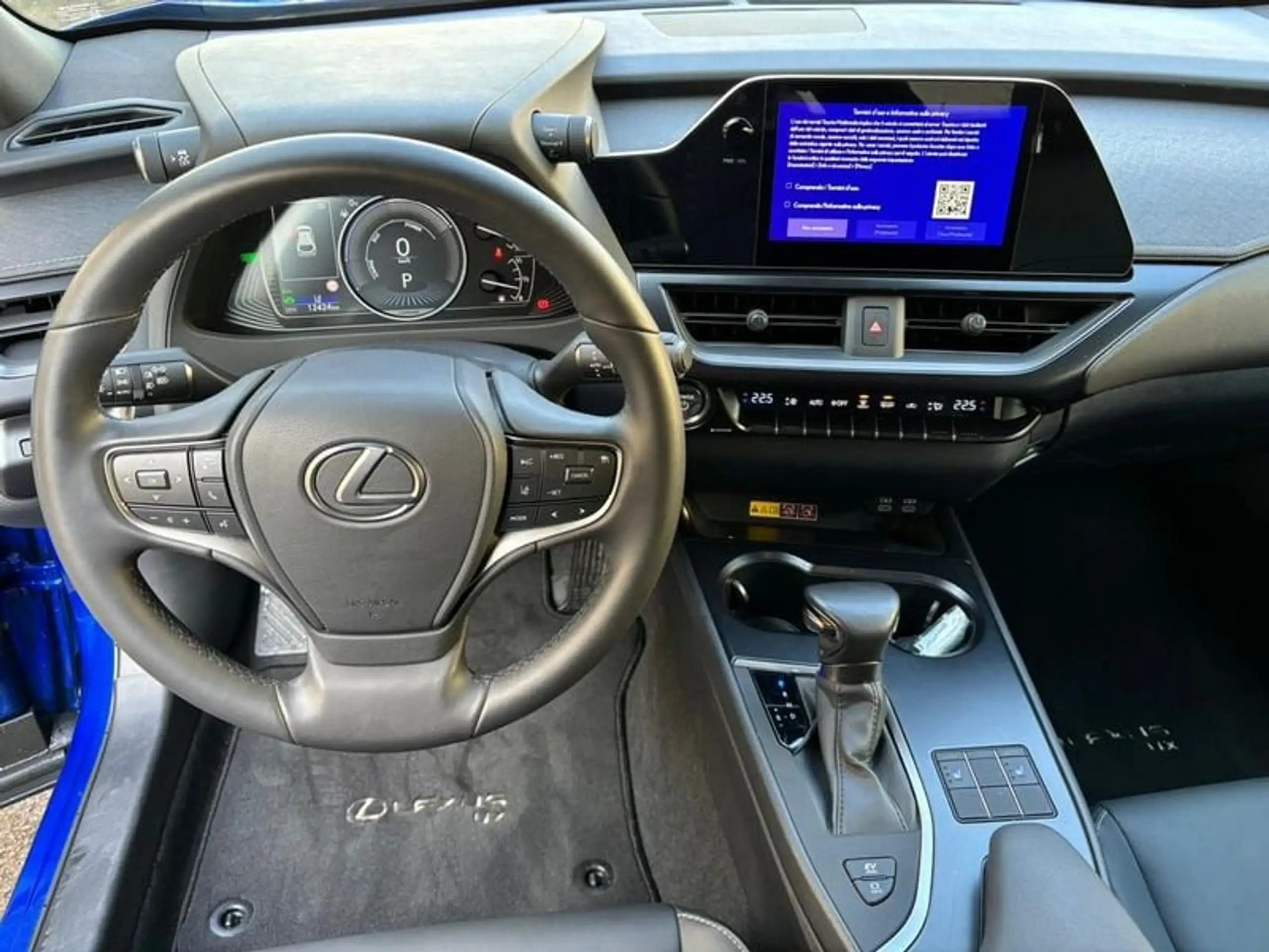 Lexus - UX 250h