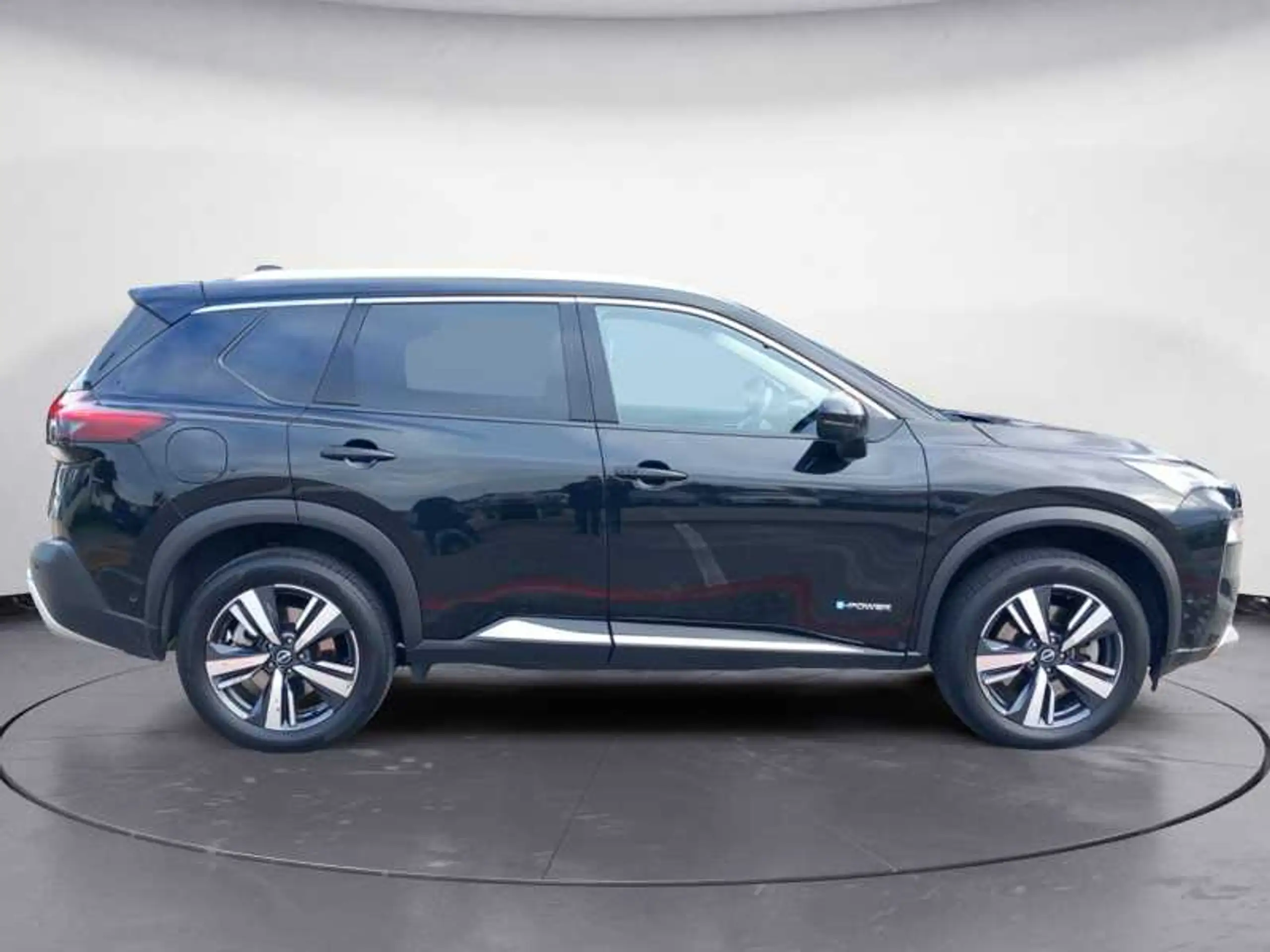 Nissan - X-Trail