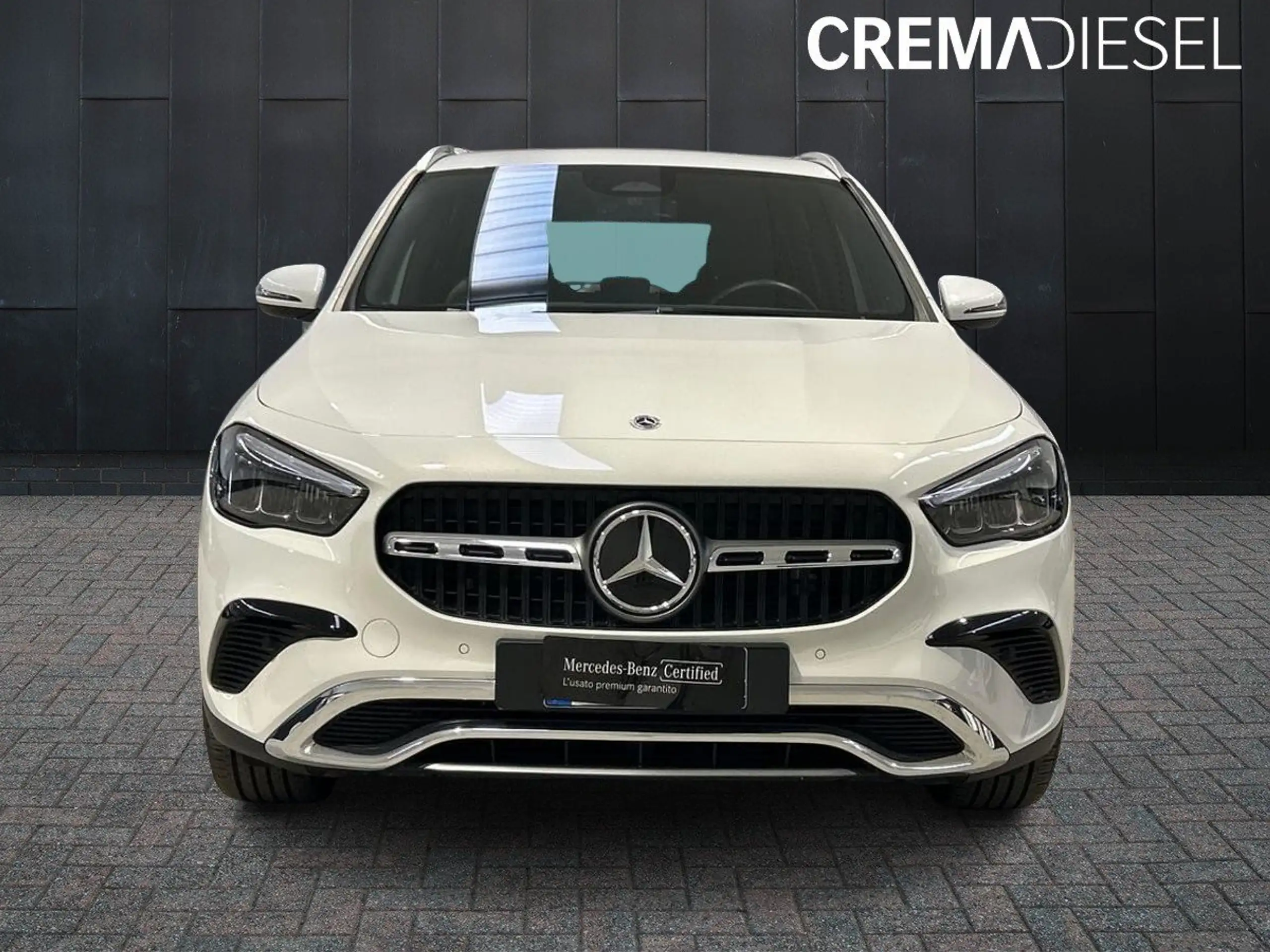 Mercedes-Benz - GLA 180