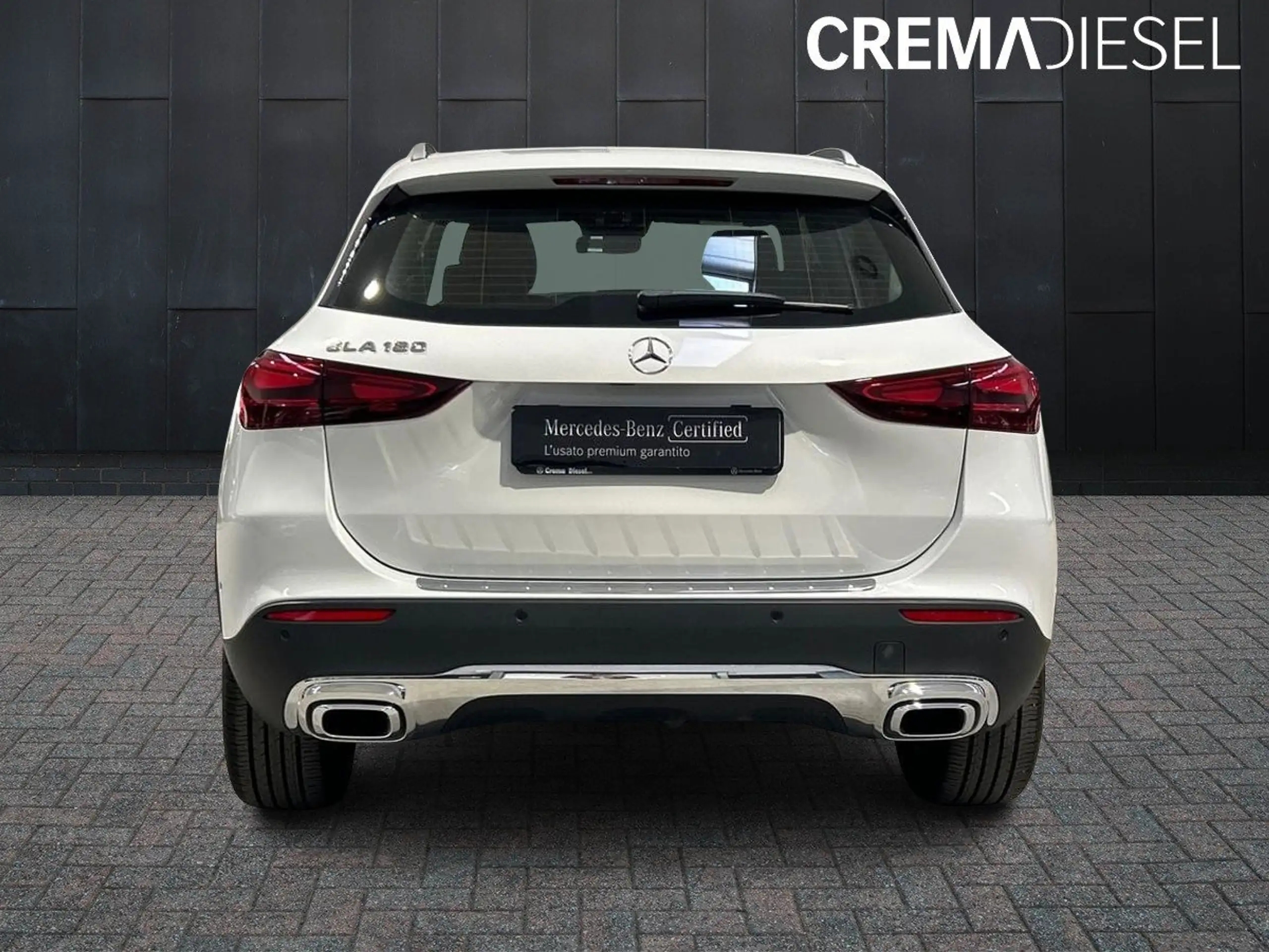 Mercedes-Benz - GLA 180