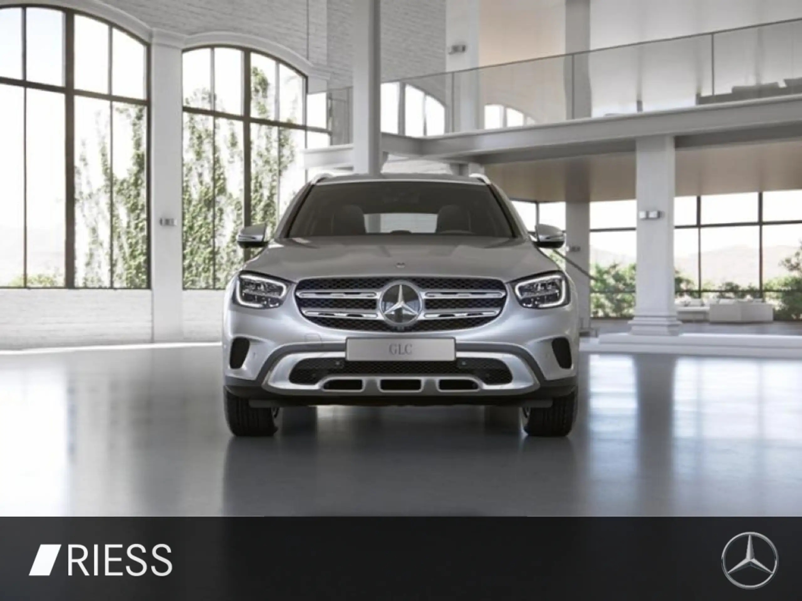 Mercedes-Benz - GLC 200