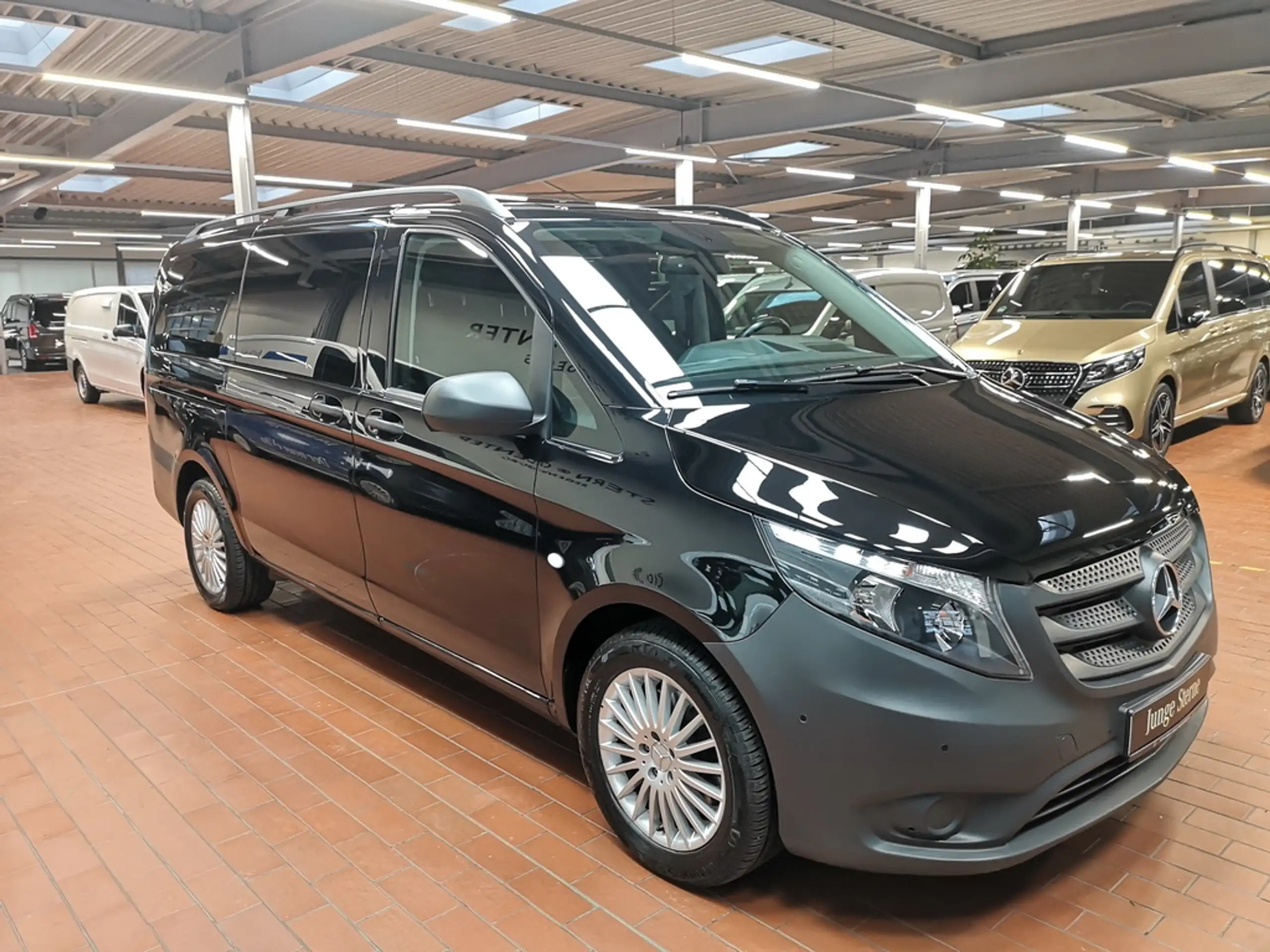 Mercedes-Benz - Vito