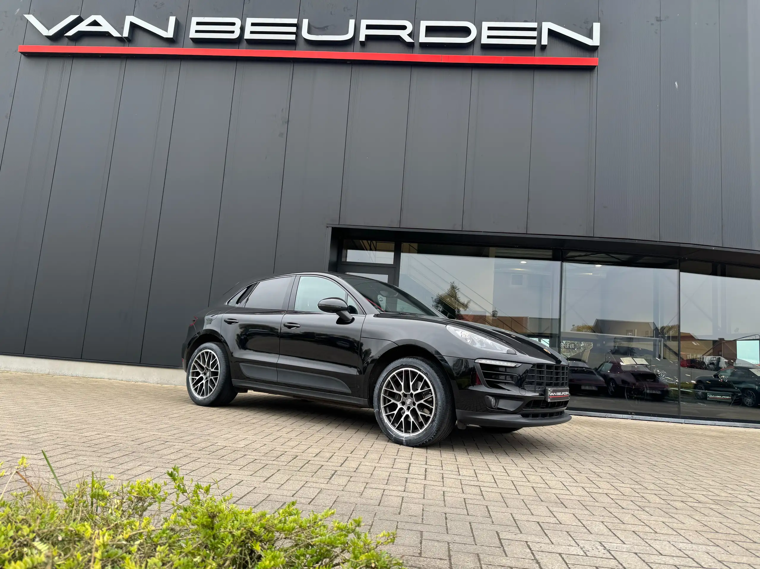 Porsche - Macan