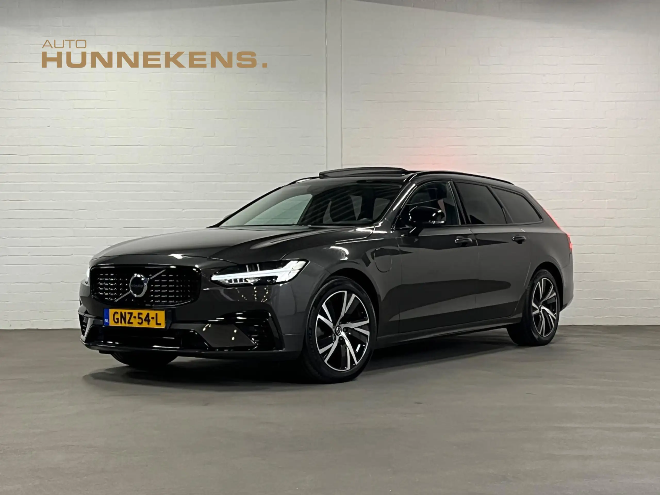 Volvo - V90