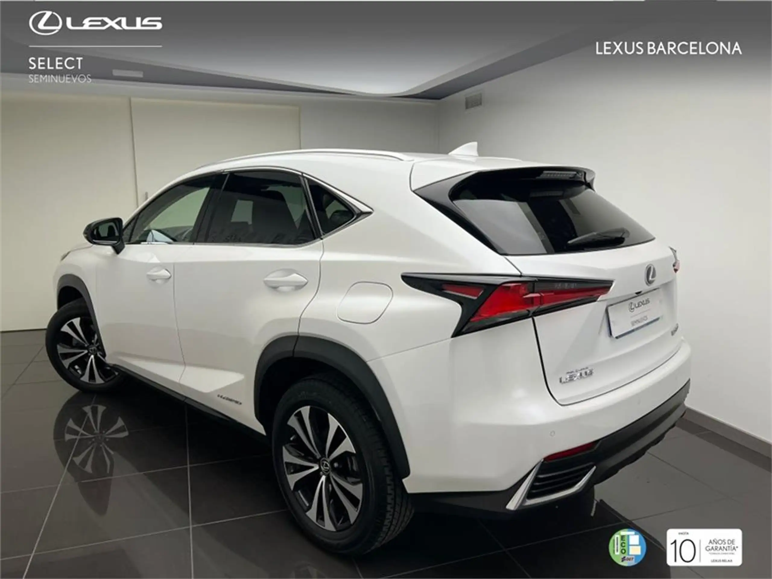 Lexus - NX 200t