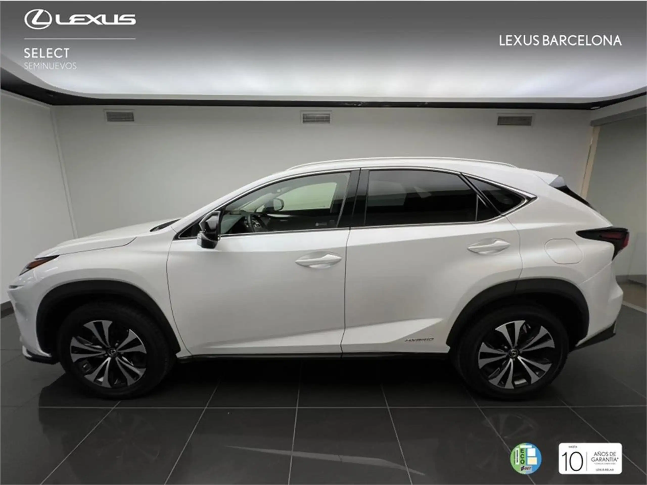 Lexus - NX 200t