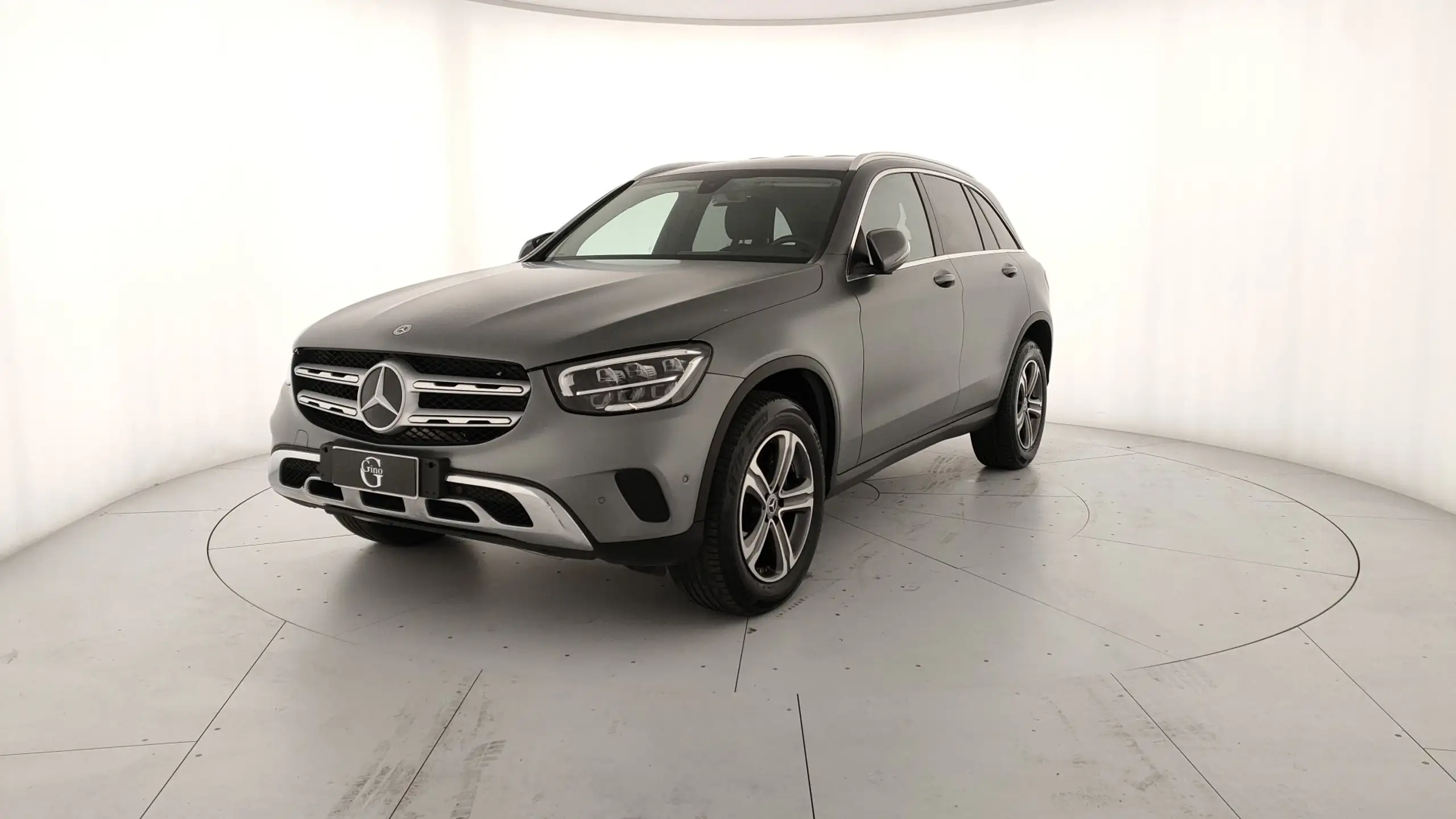 Mercedes-Benz - GLC 200