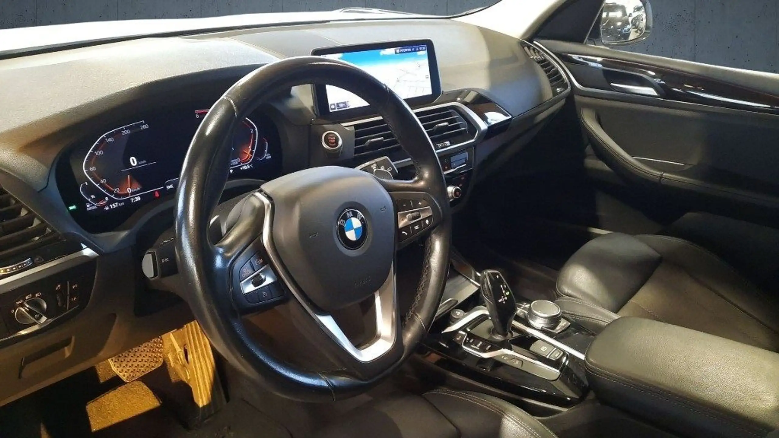 BMW - X3