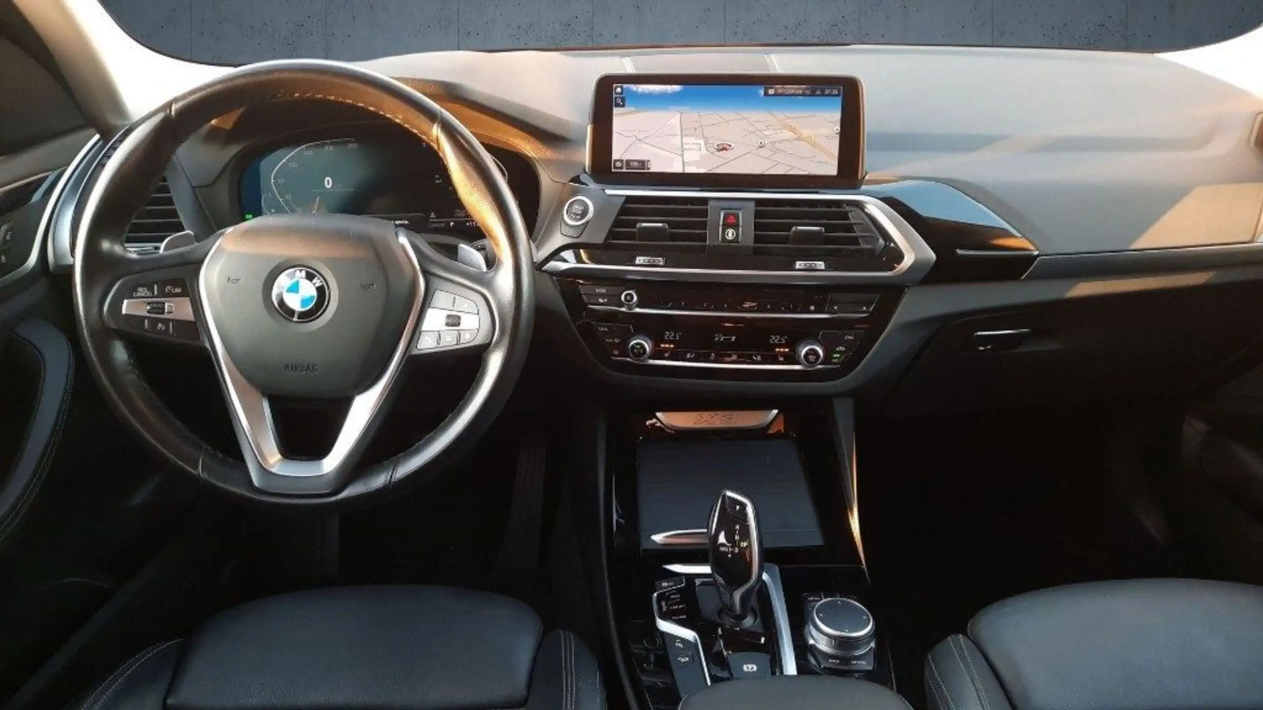 BMW - X3