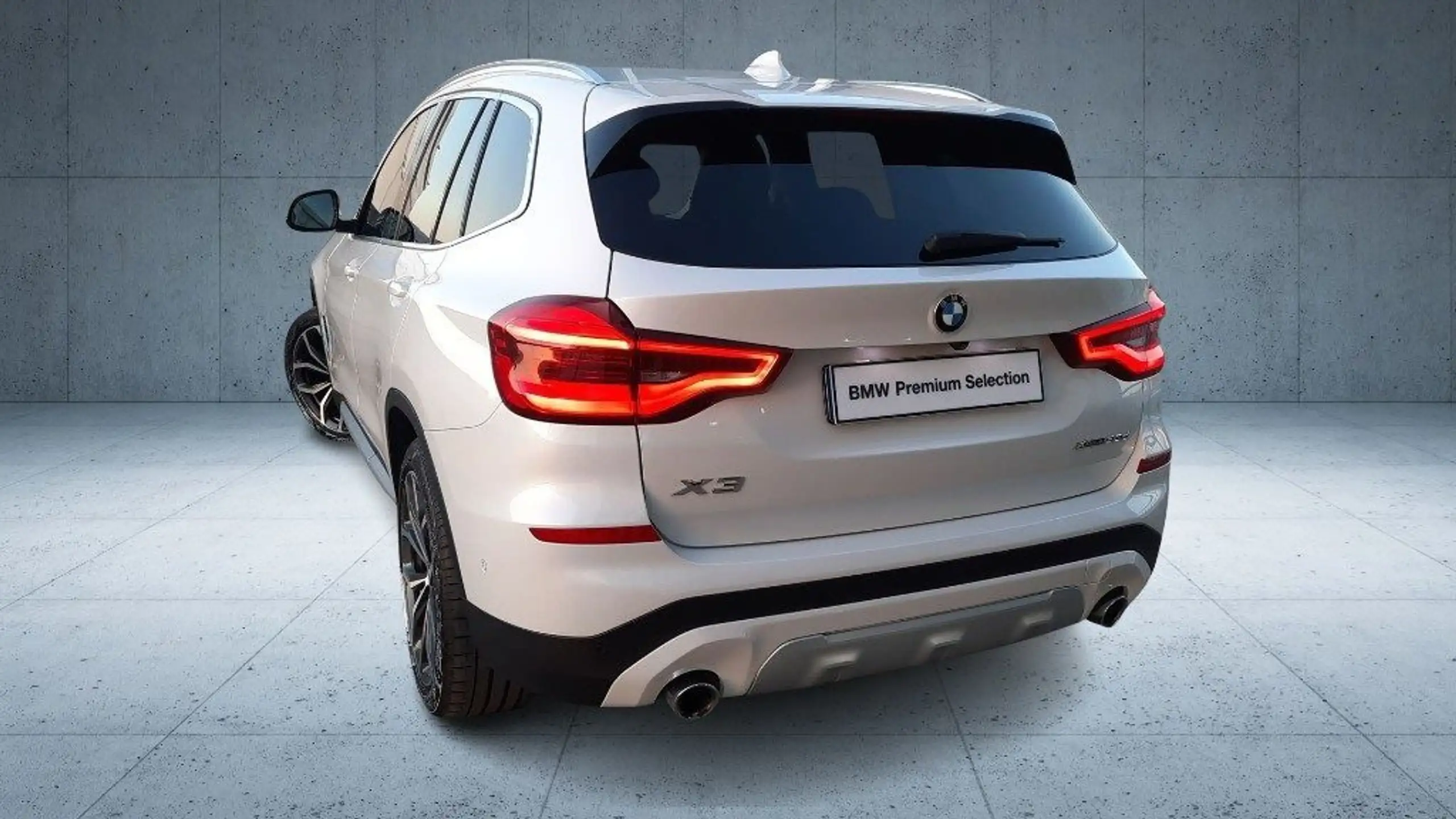 BMW - X3