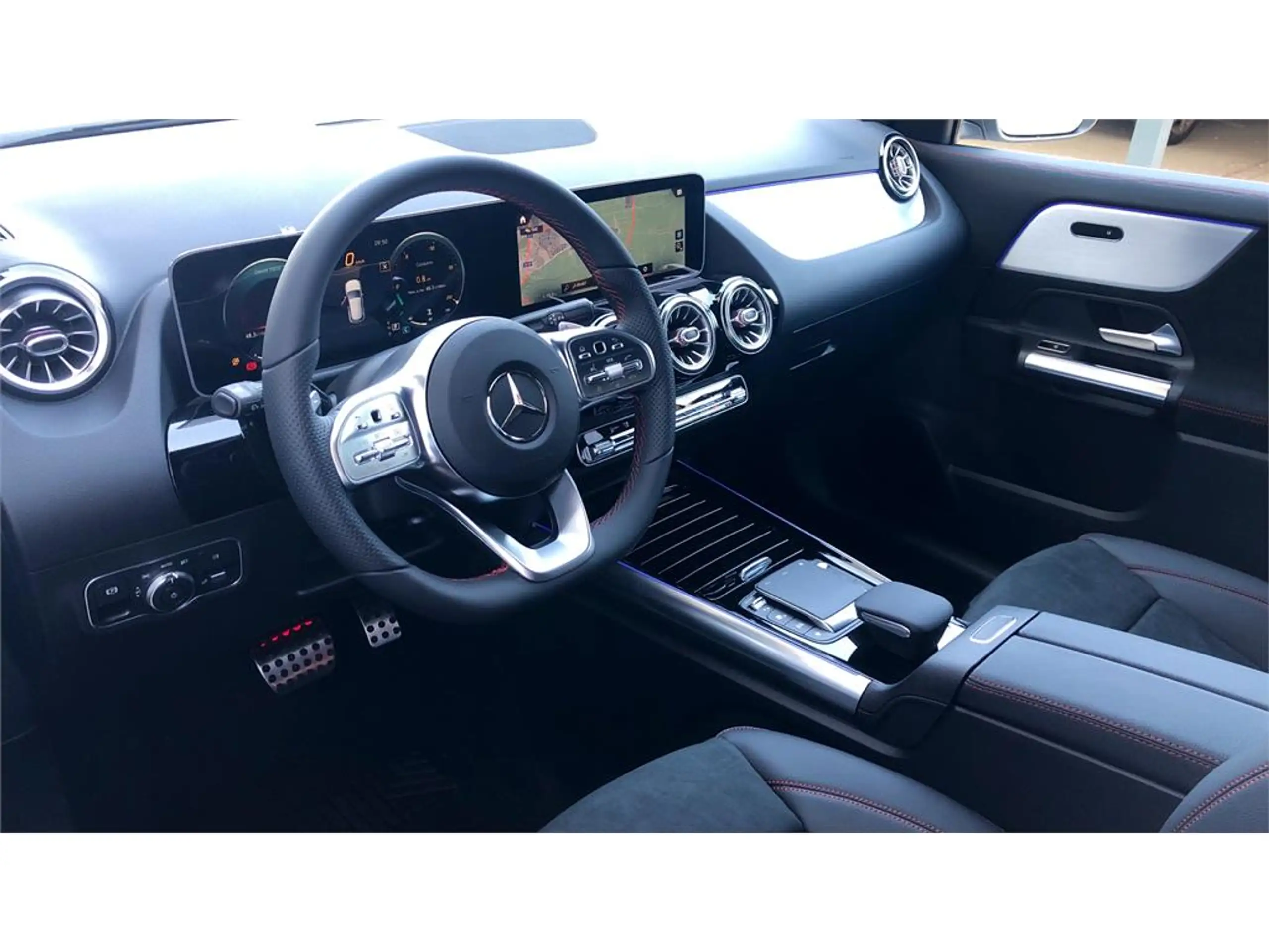 Mercedes-Benz - GLA 200