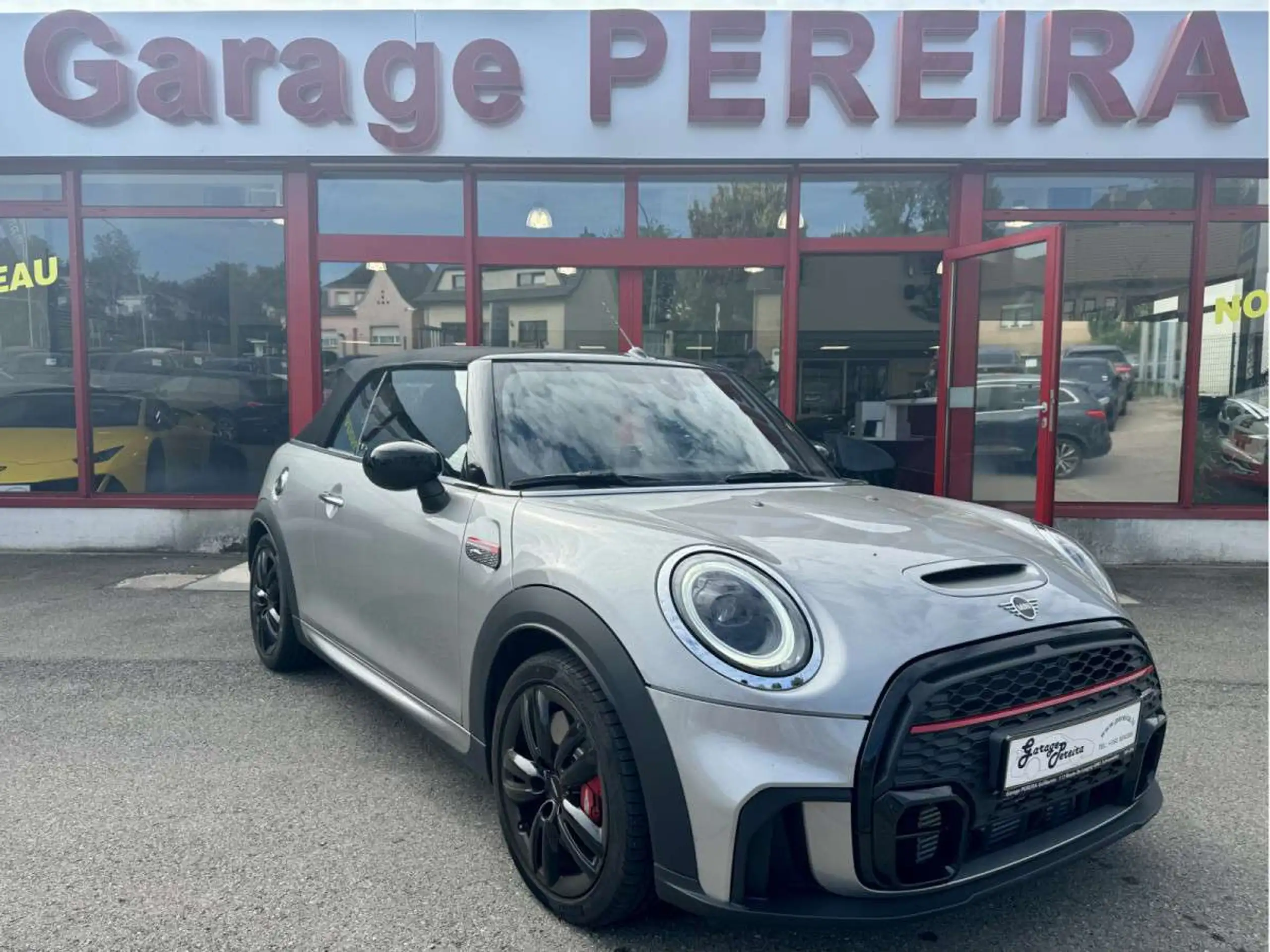 MINI - John Cooper Works Cabrio