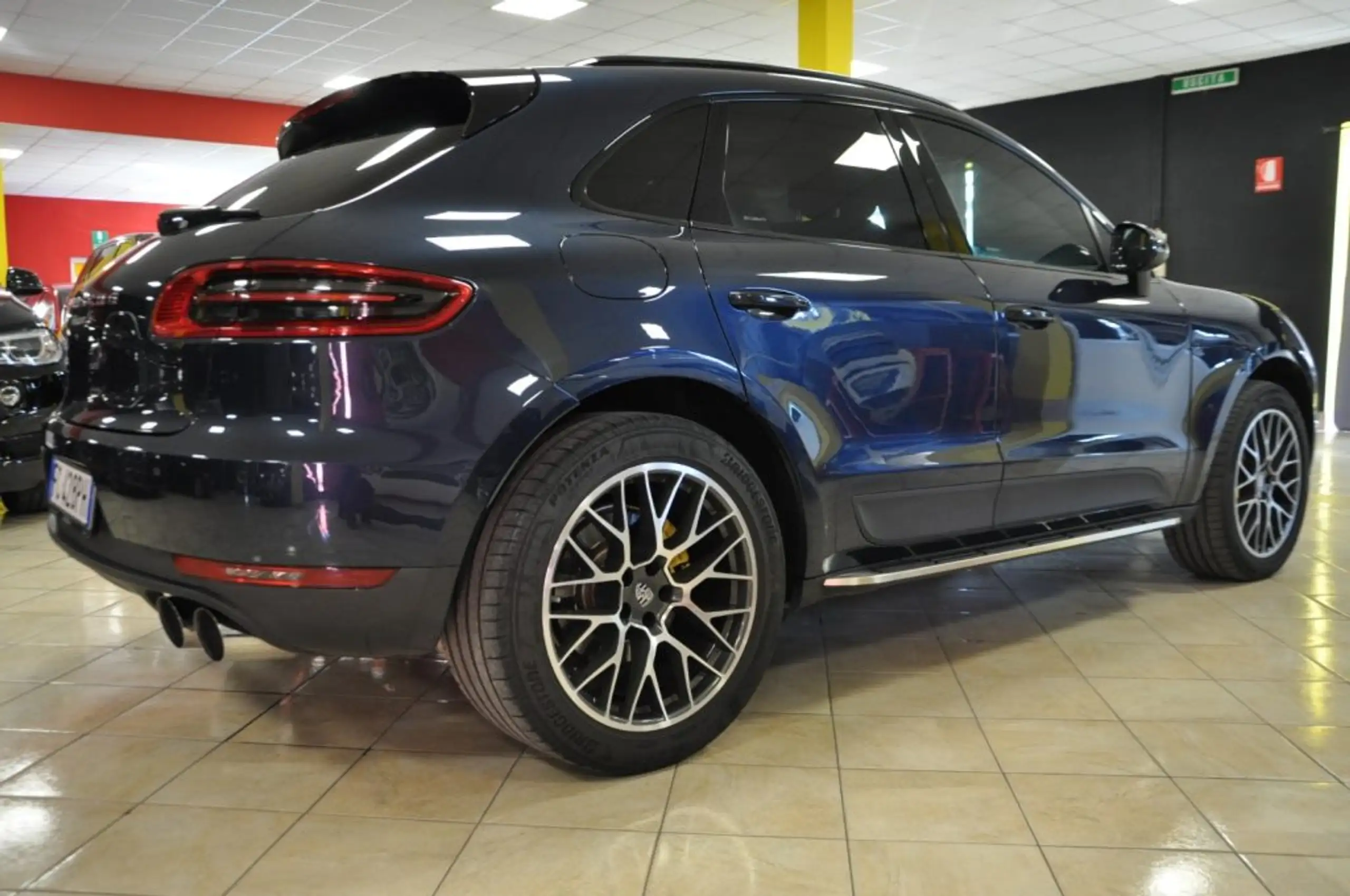 Porsche - Macan