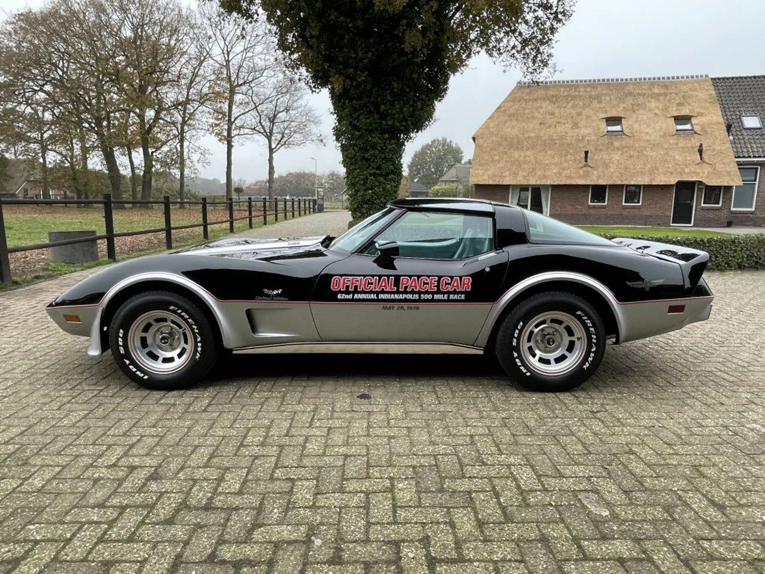 Chevrolet - Corvette