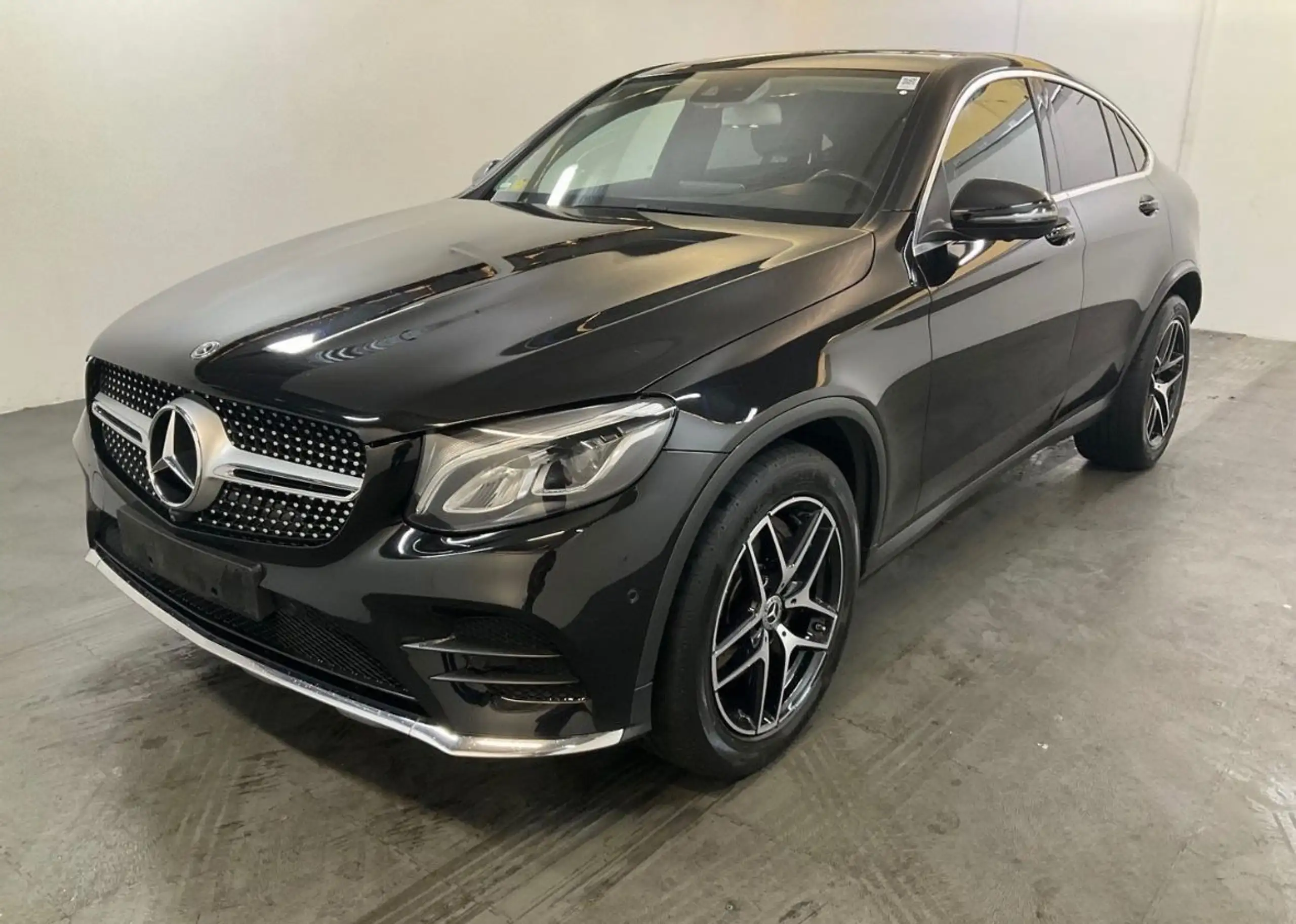 Mercedes-Benz - GLC 350