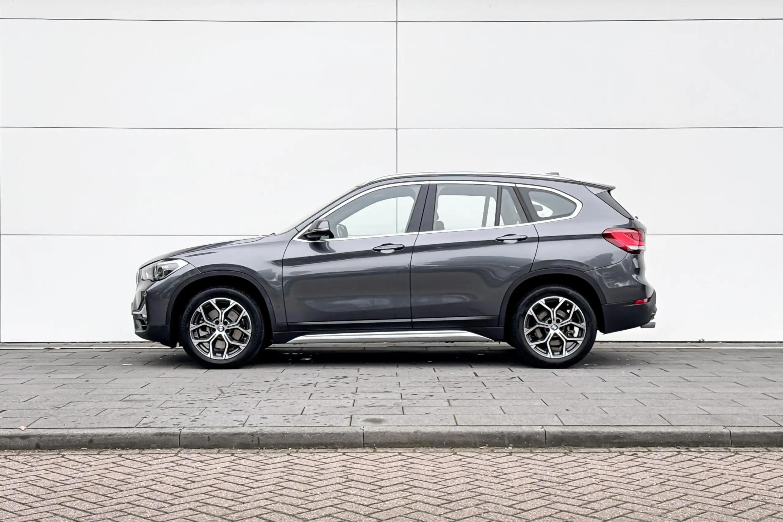 BMW - X1