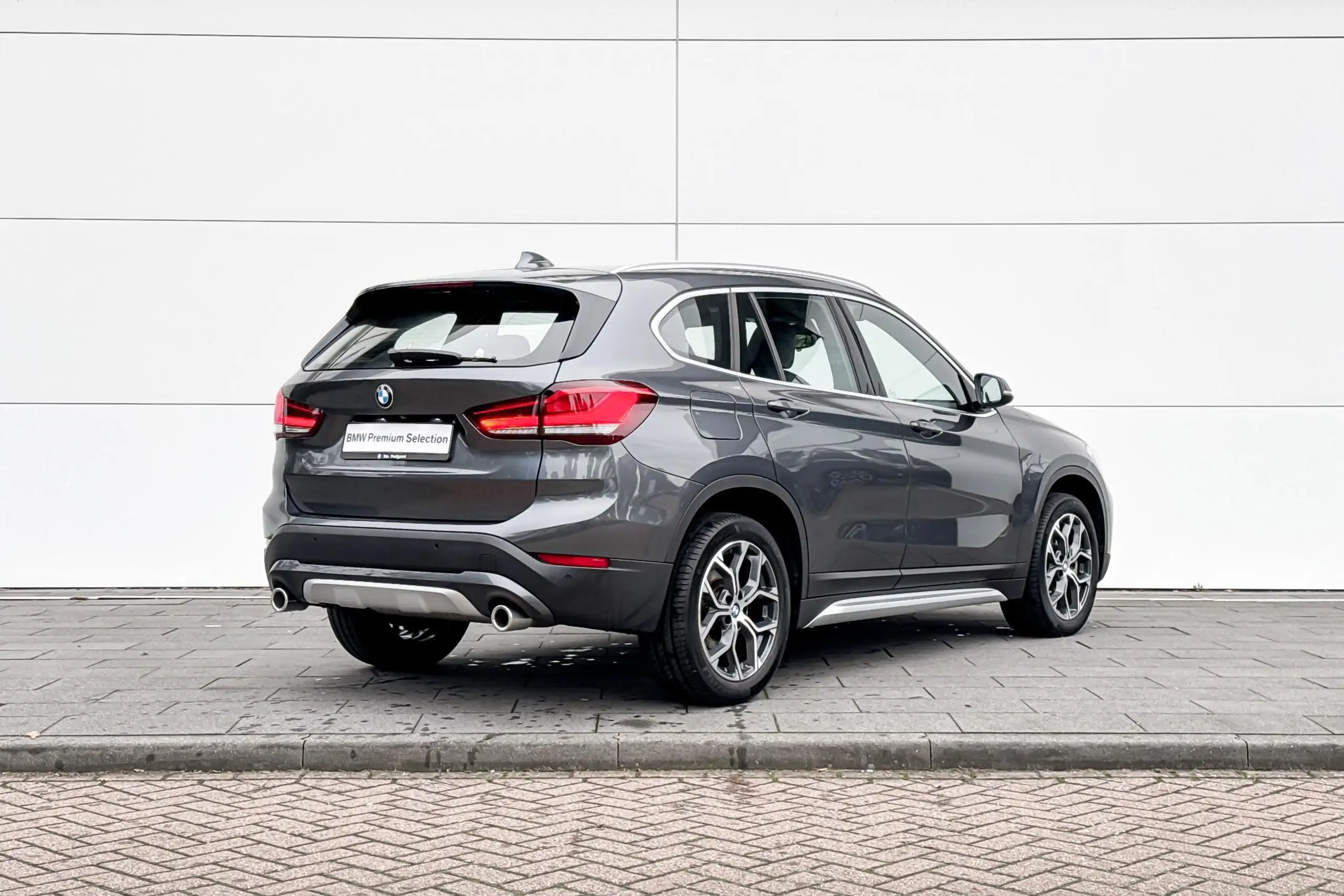 BMW - X1