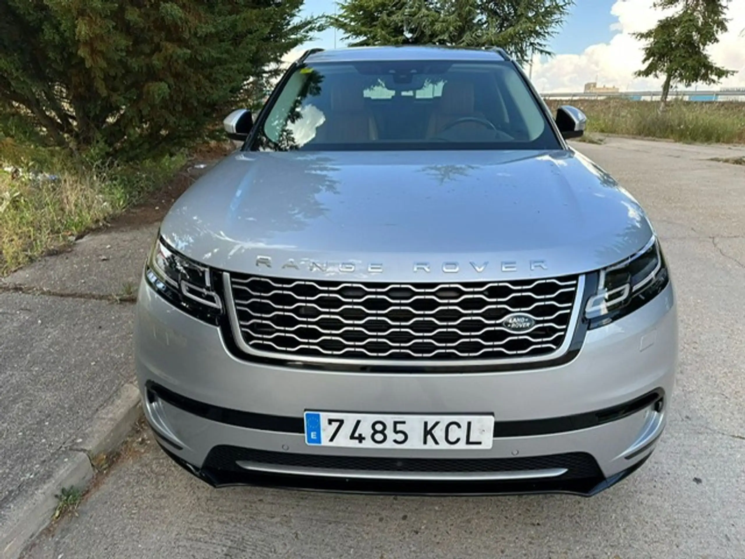 Land Rover - Range Rover Velar