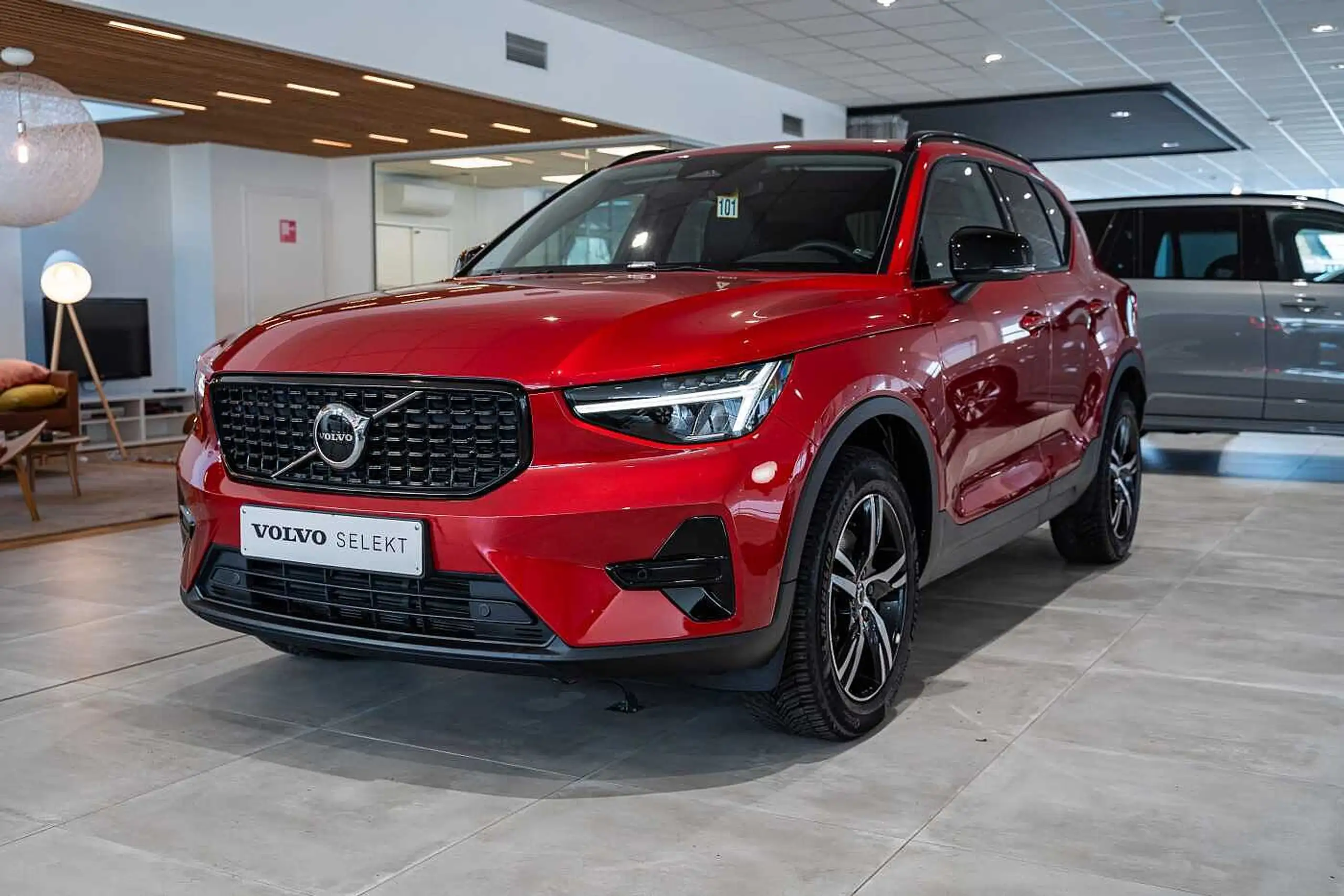 Volvo - XC40