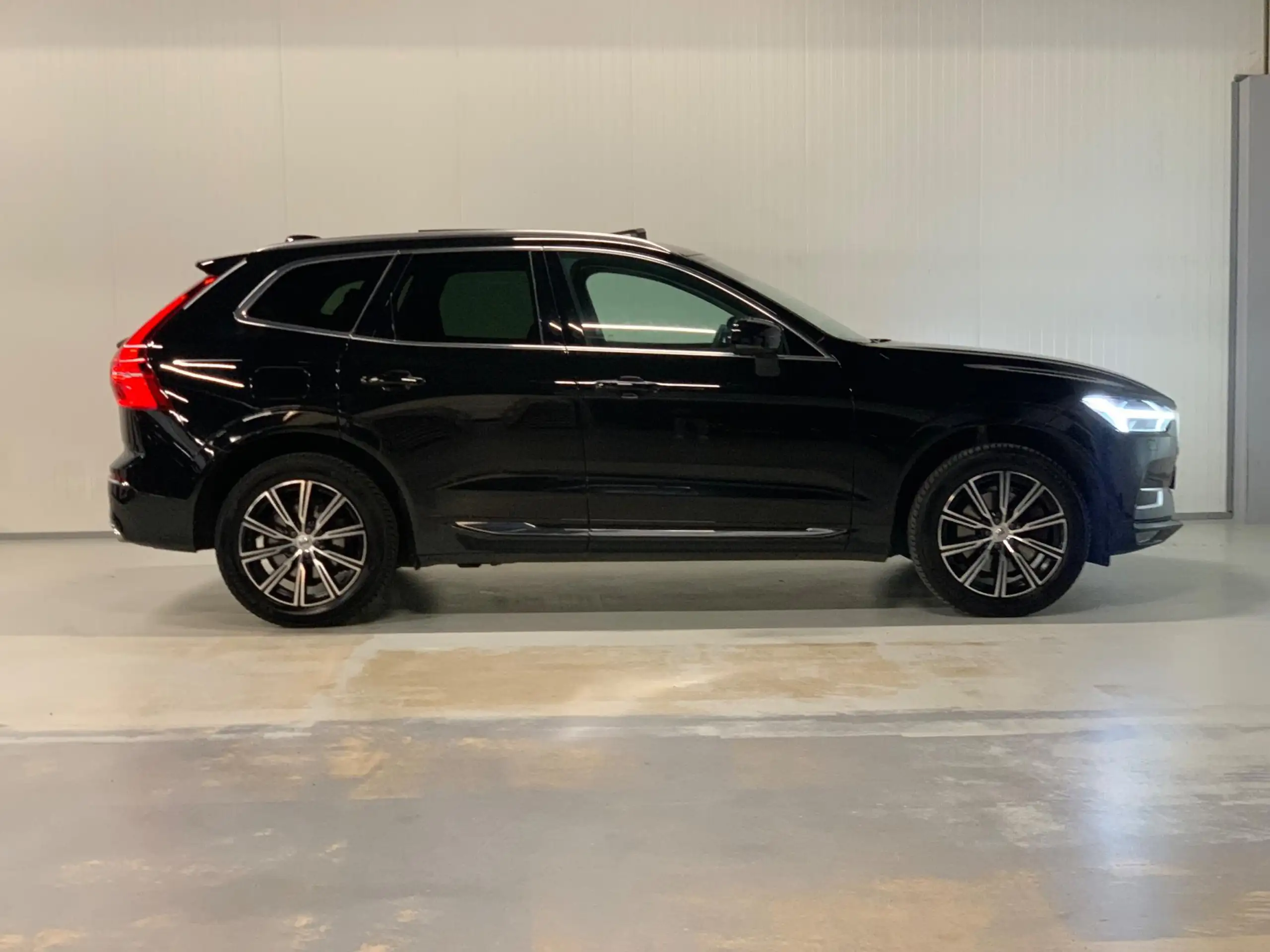 Volvo - XC60