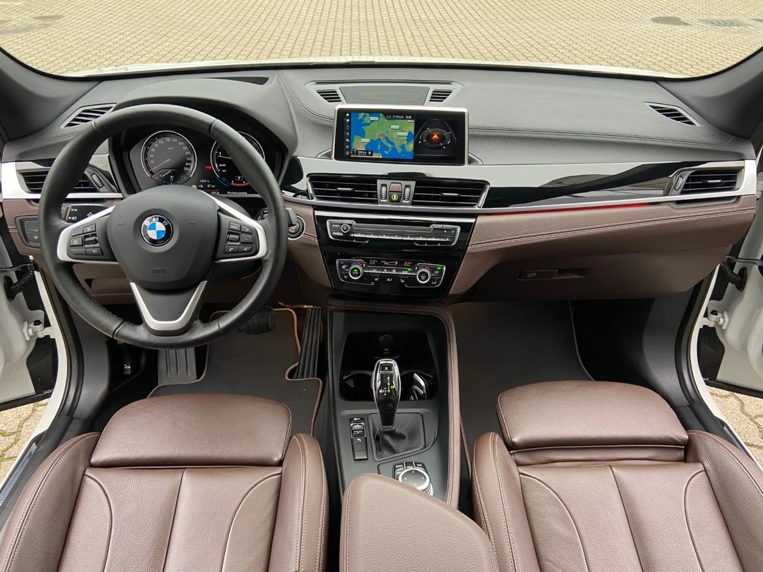 BMW - X1