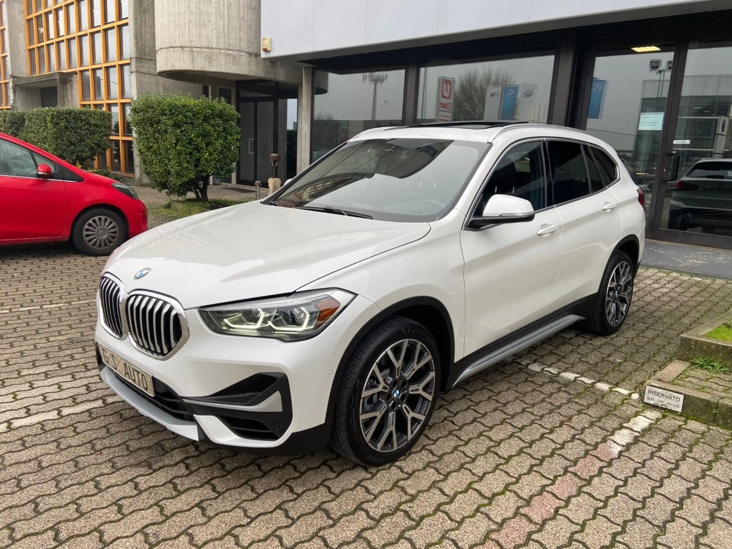 BMW - X1