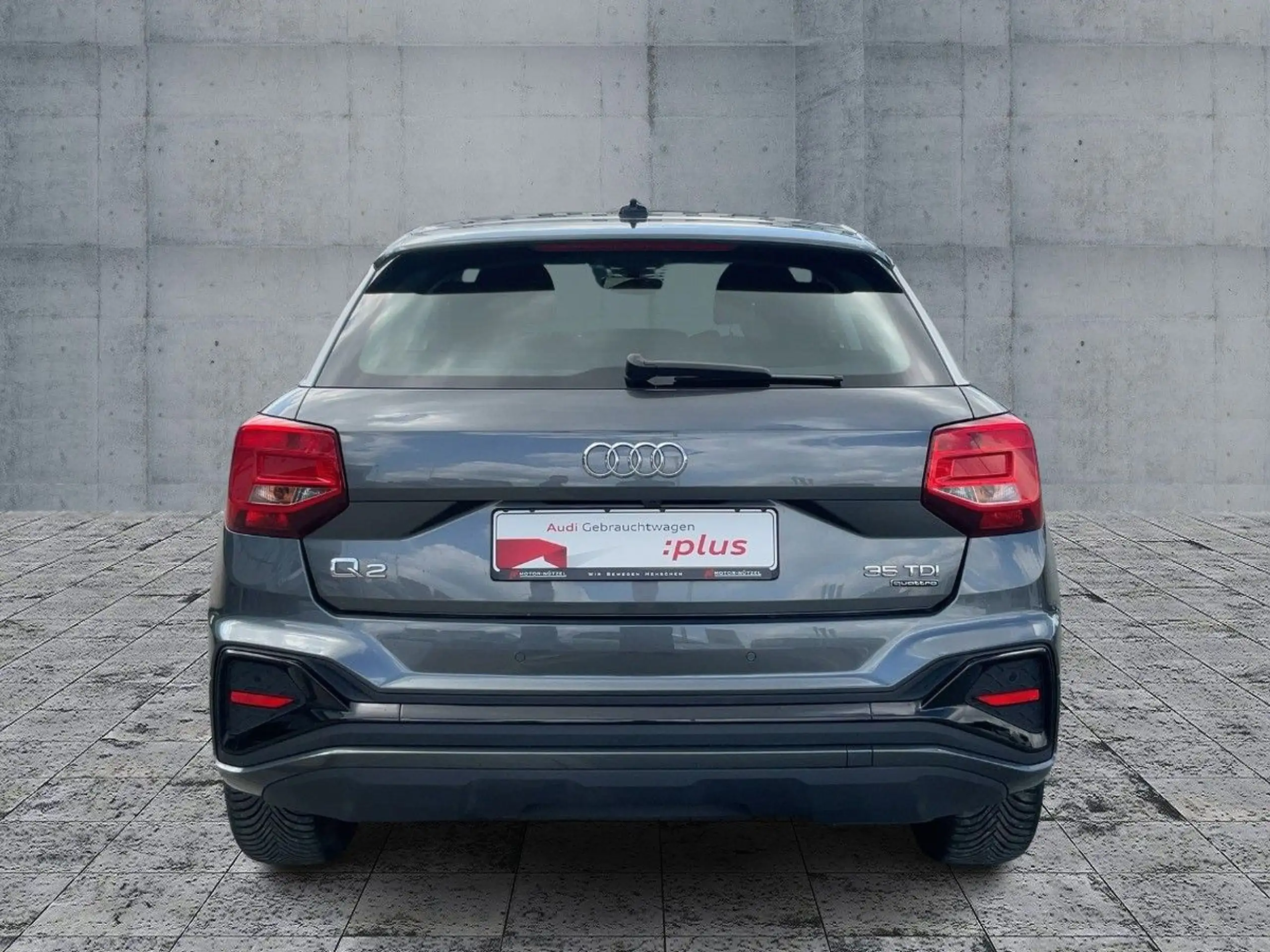 Audi - Q2