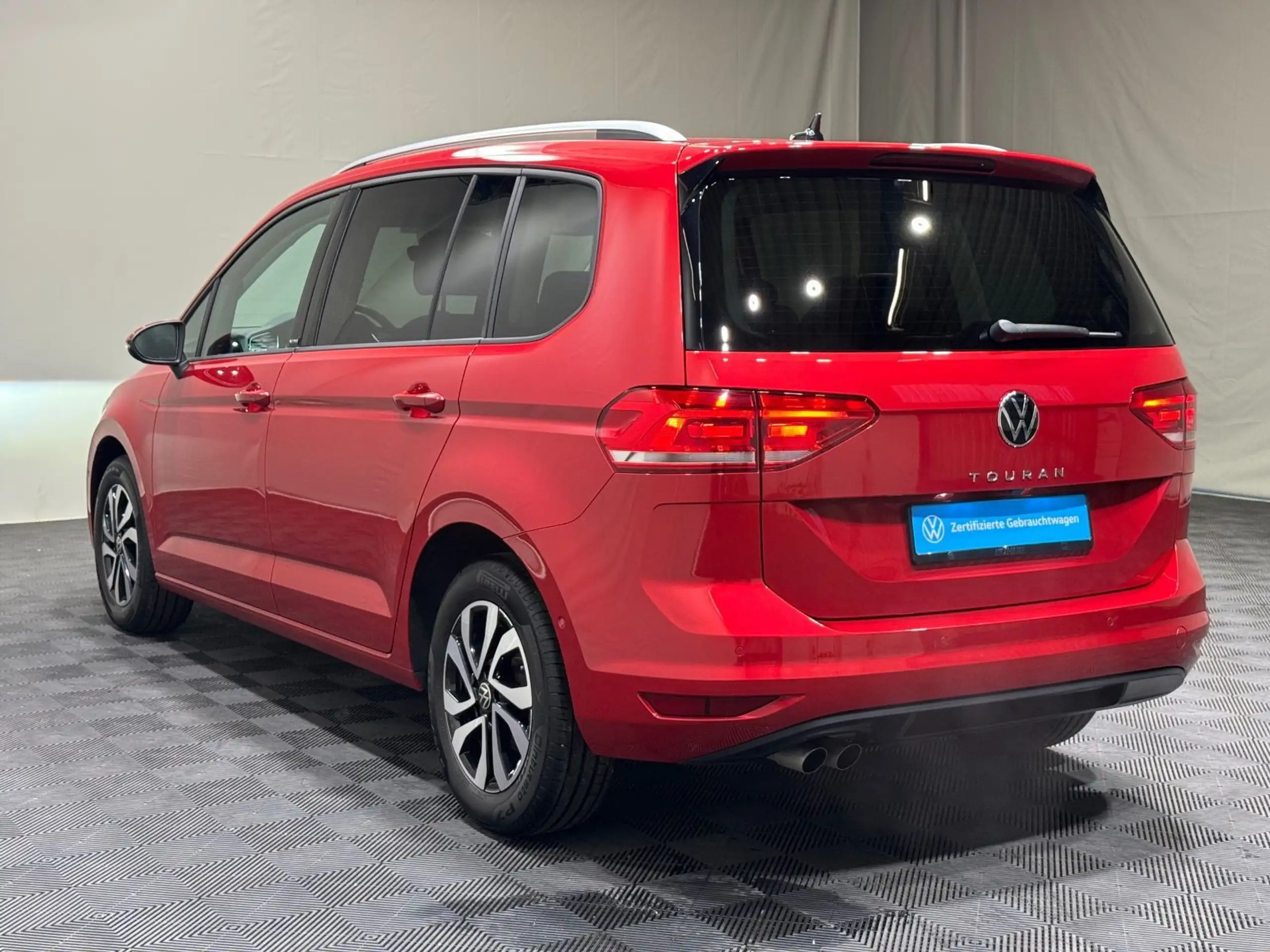 Volkswagen - Touran