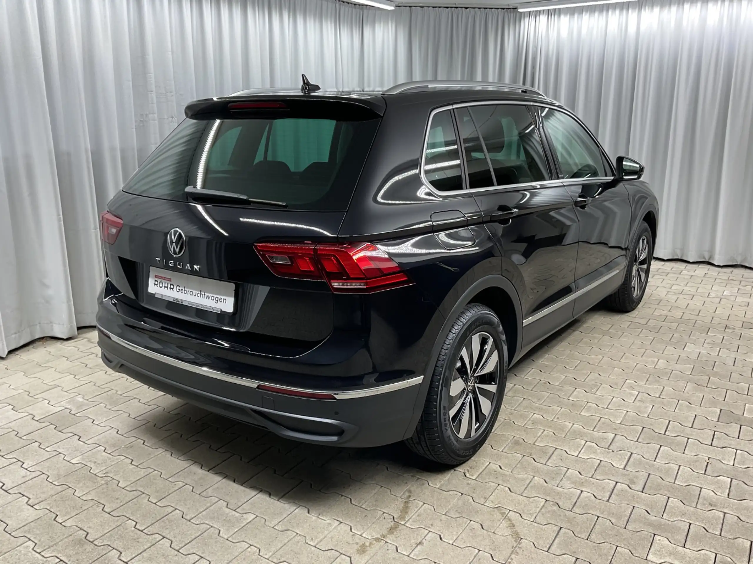 Volkswagen - Tiguan