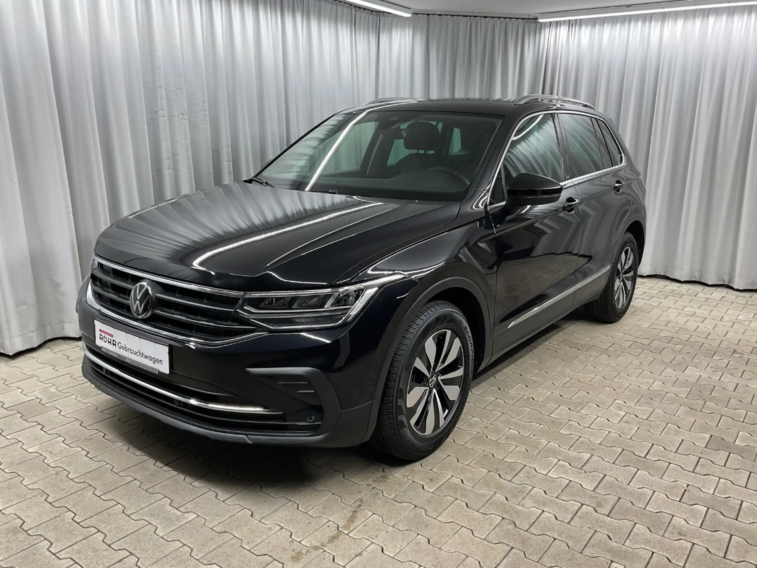 Volkswagen - Tiguan