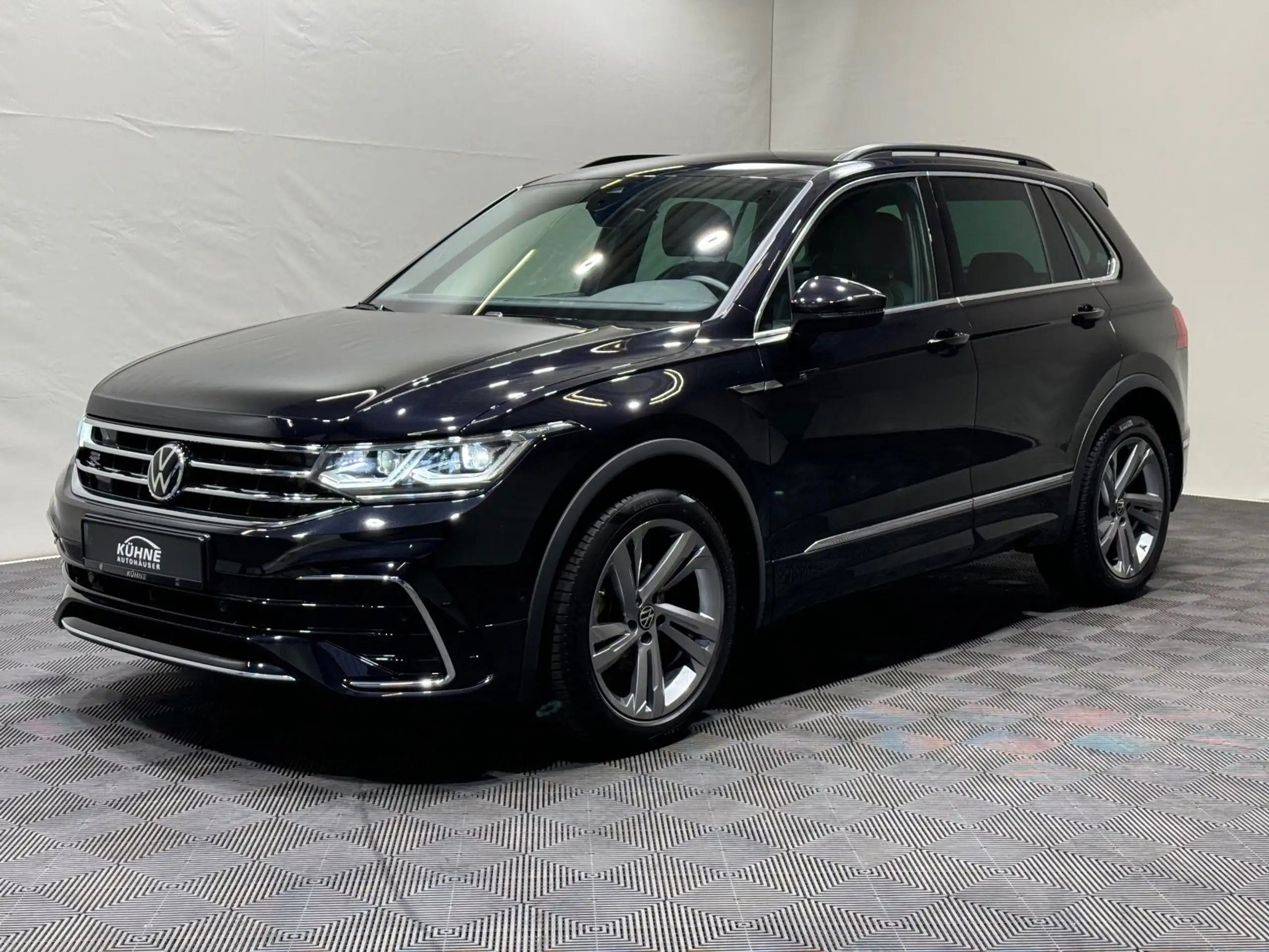 Volkswagen - Tiguan