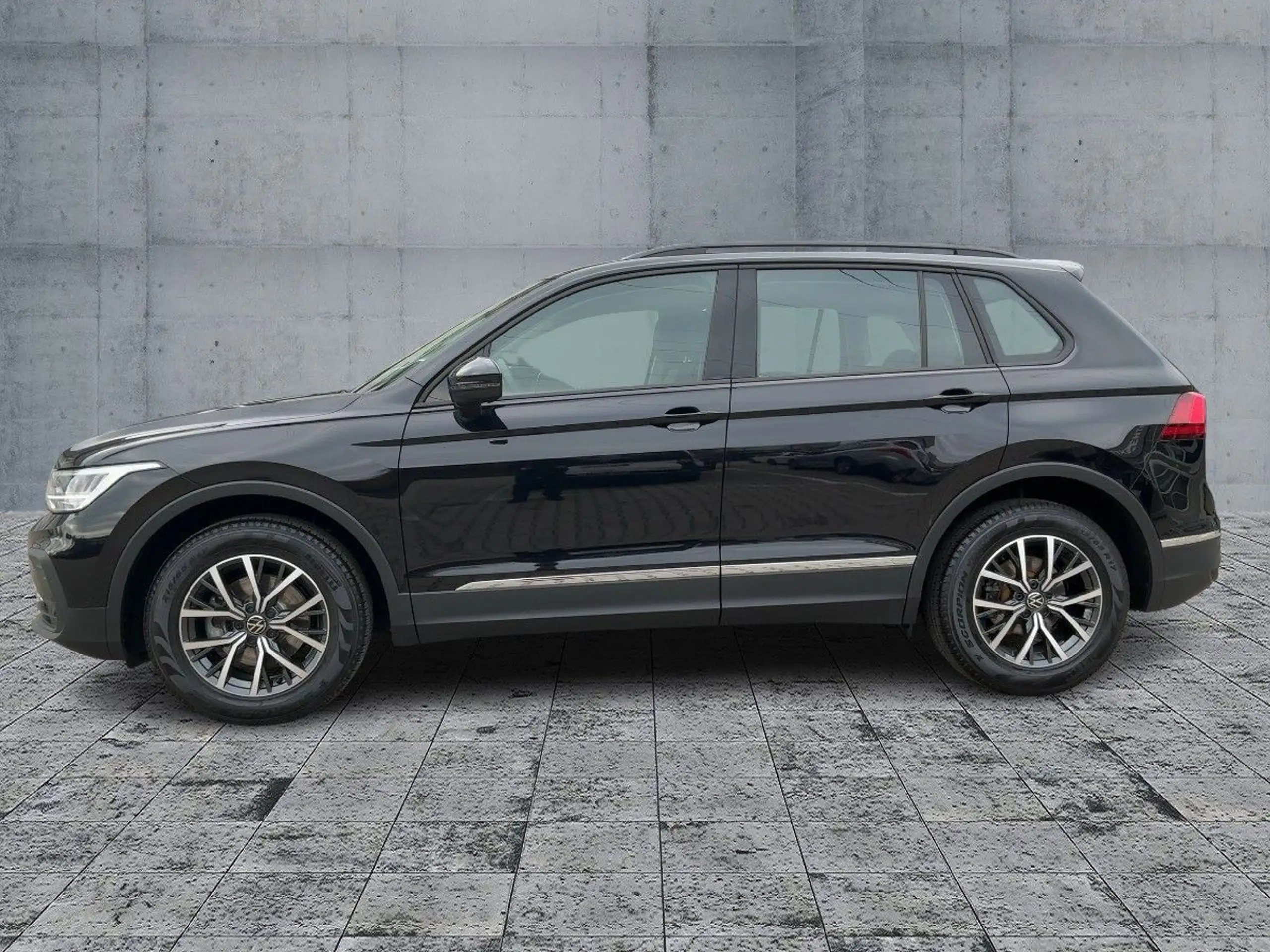 Volkswagen - Tiguan