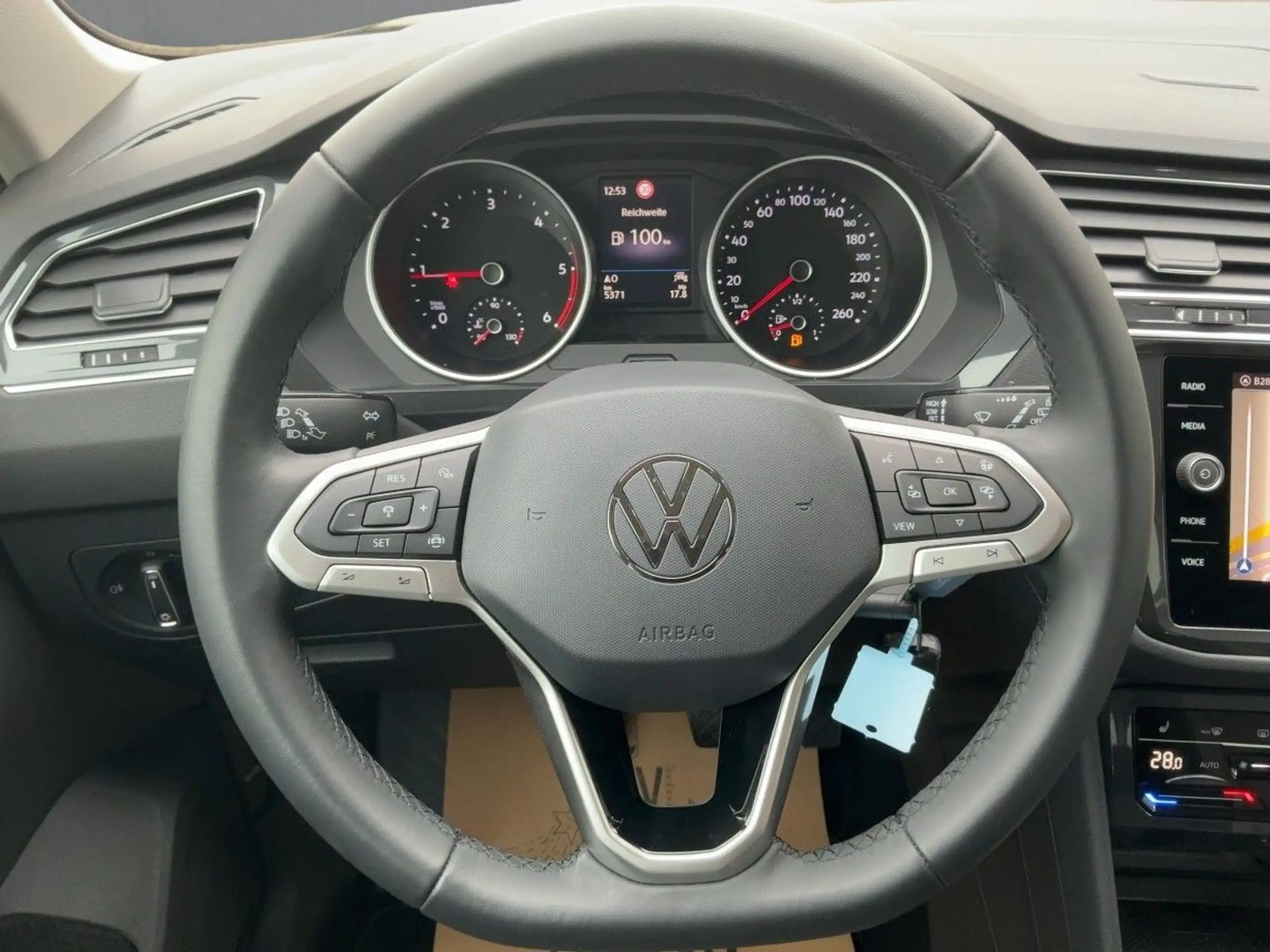 Volkswagen - Tiguan