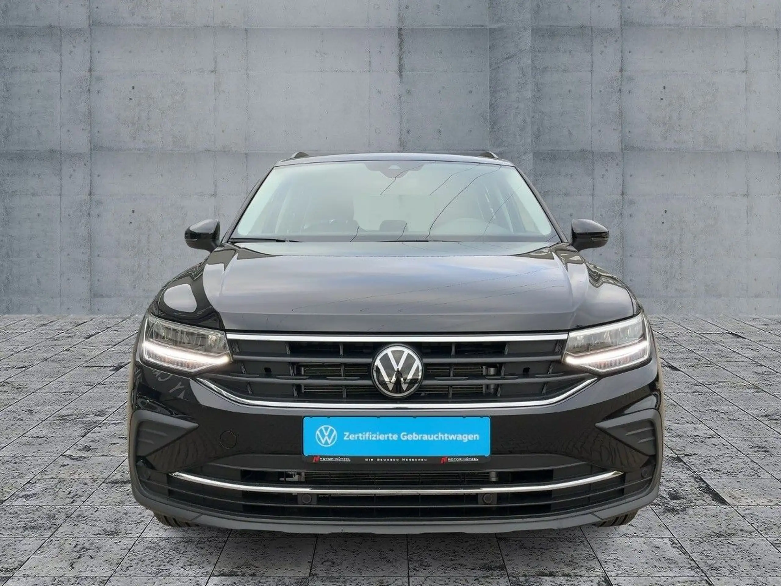 Volkswagen - Tiguan