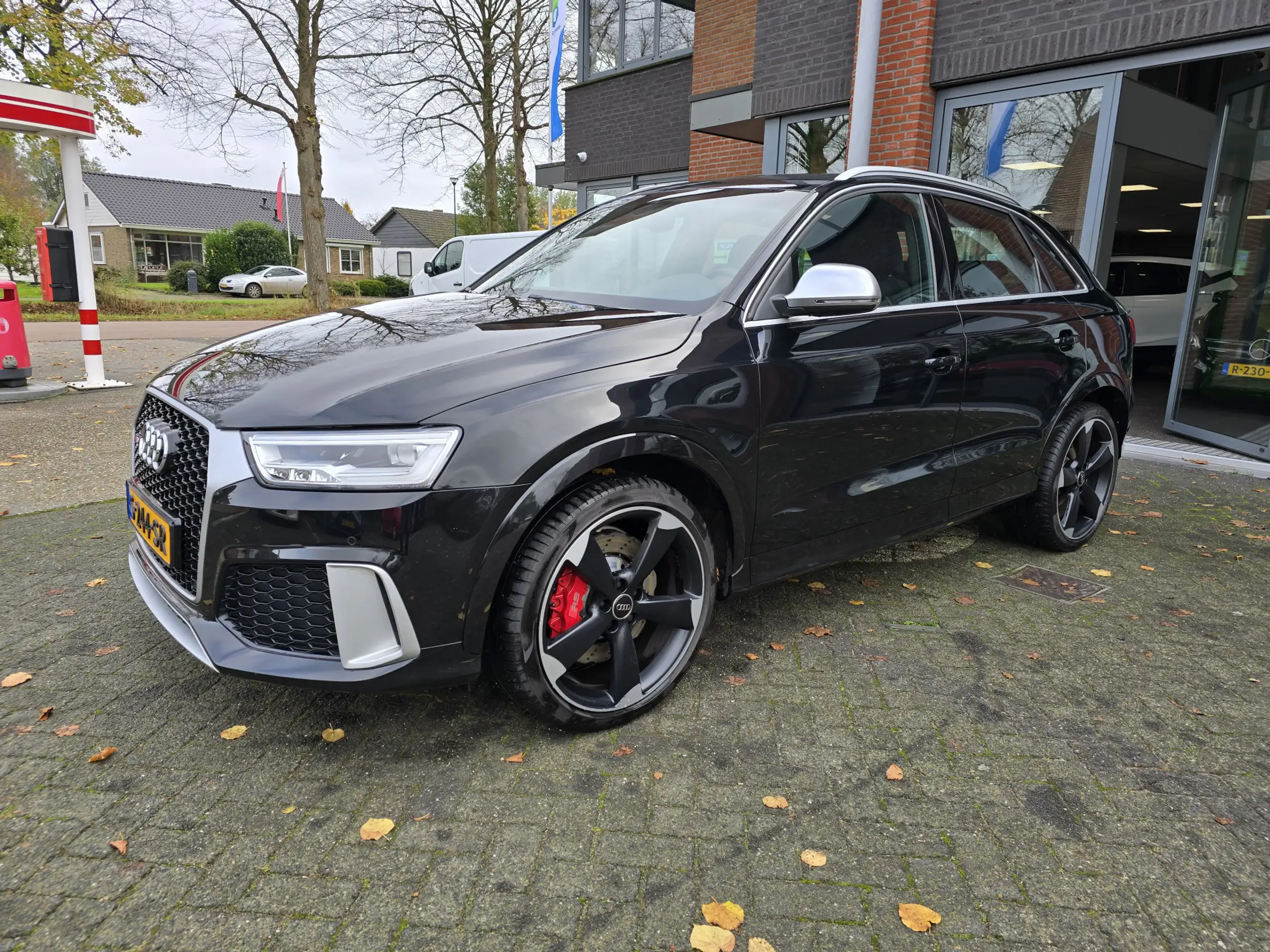 Audi - RS Q3