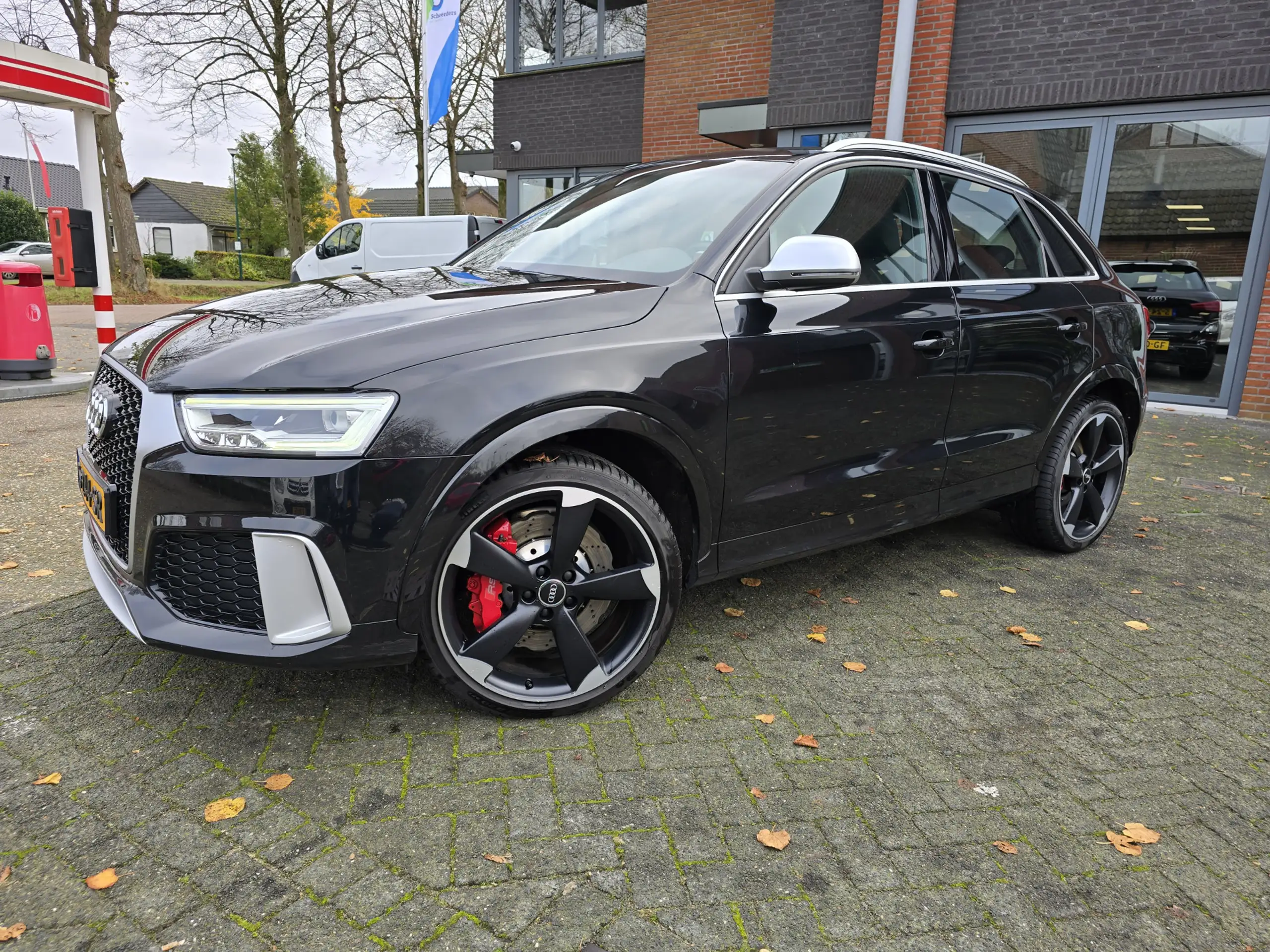 Audi - RS Q3