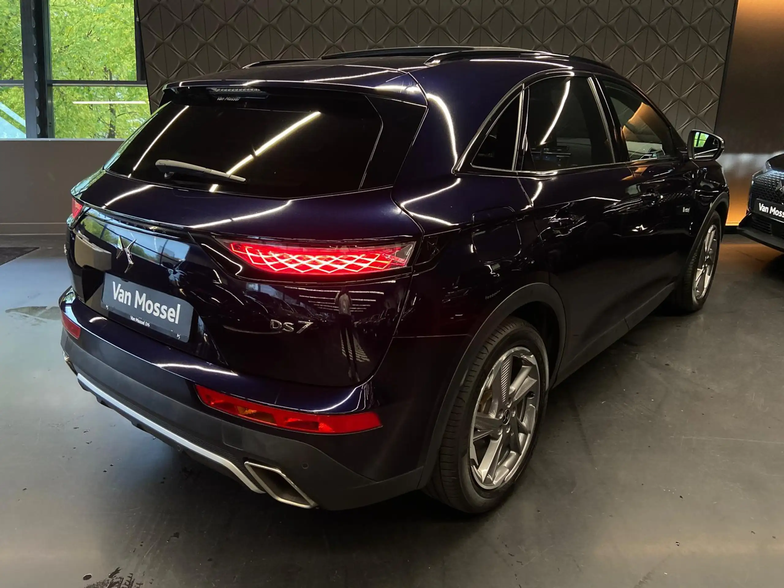 DS Automobiles - DS 7 Crossback